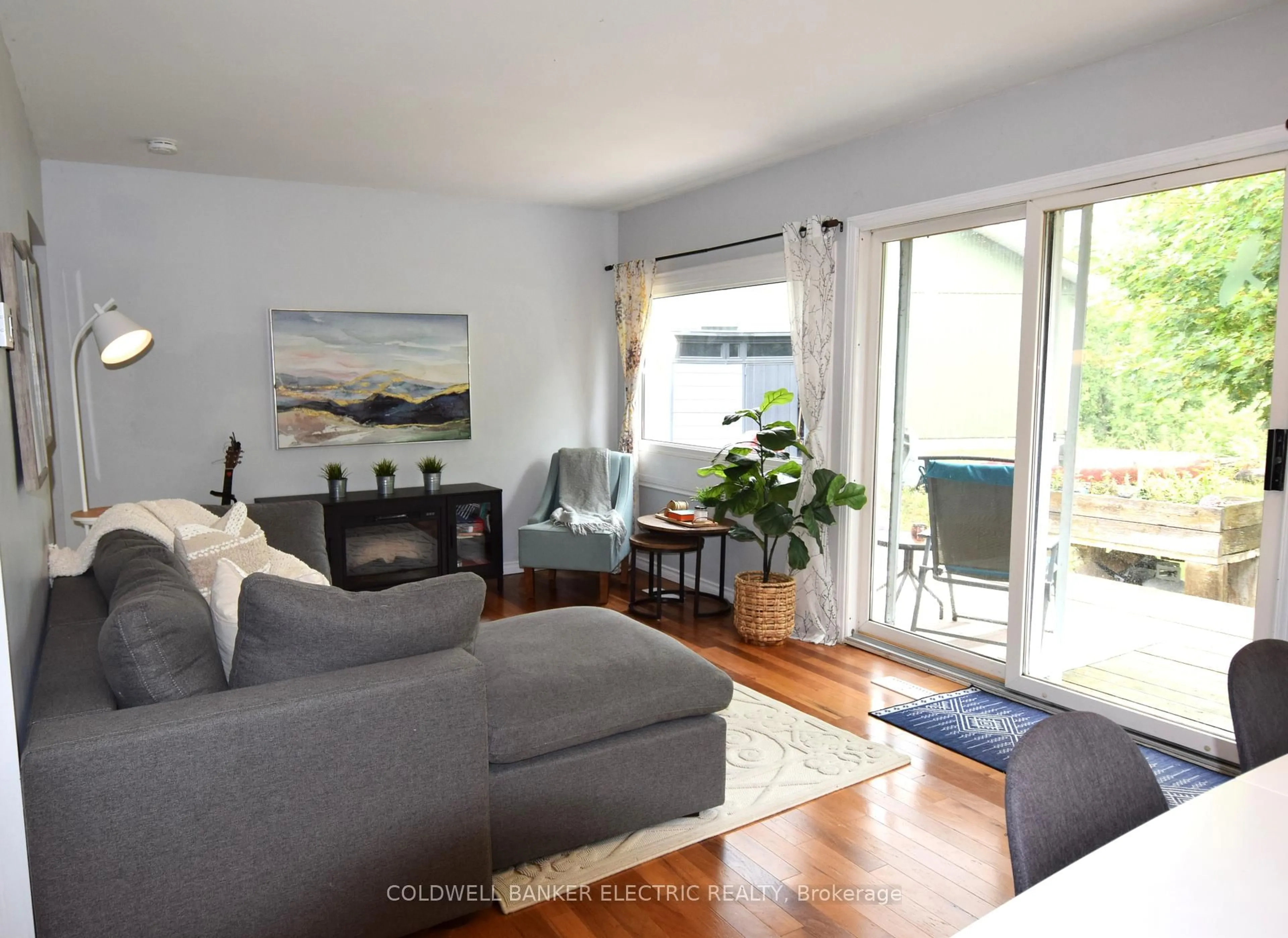 Living room with furniture, unknown for 32 Jackson Rd, Trent Hills Ontario K0L 1Y0