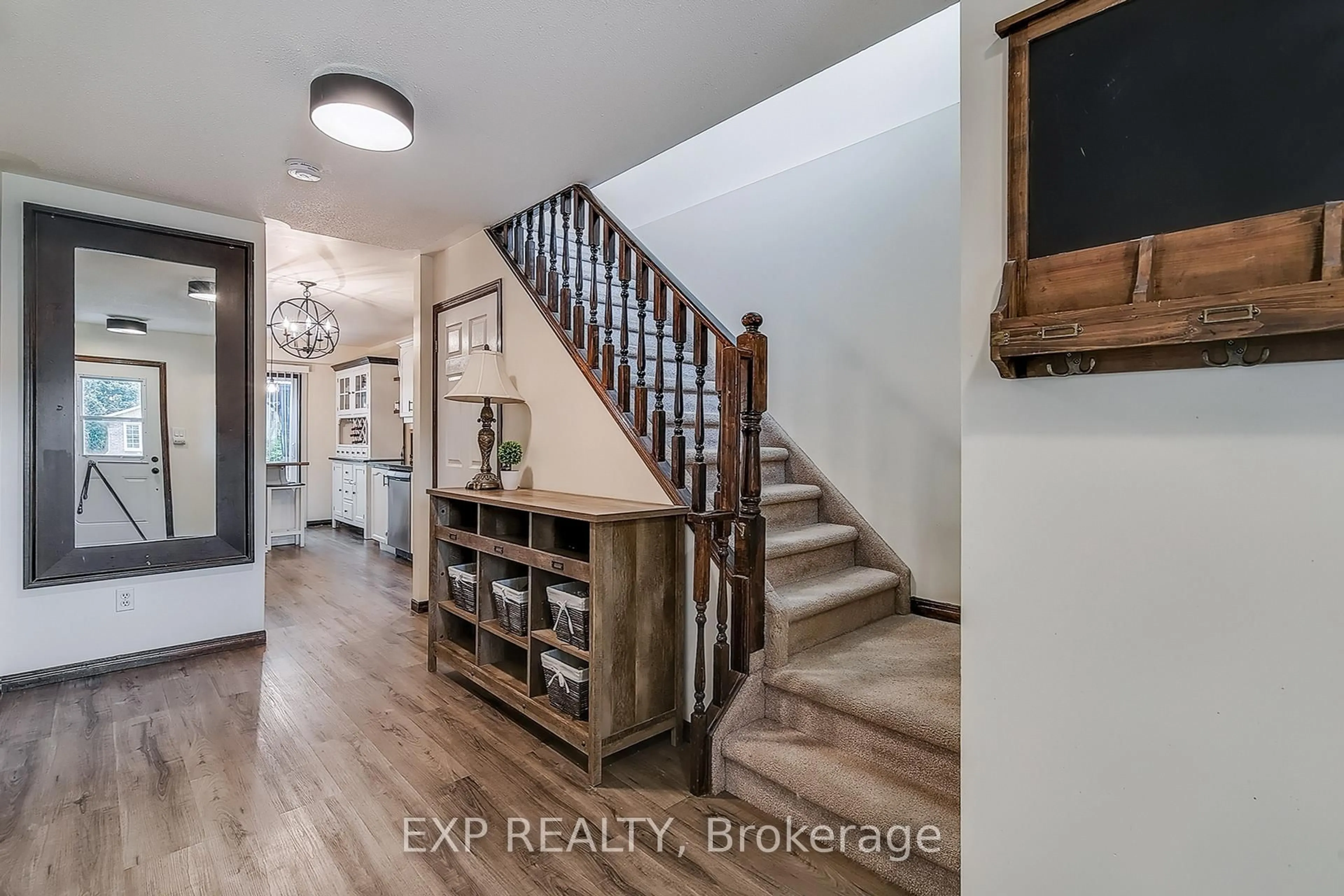 Indoor entryway for 67 Kara Lane, Tillsonburg Ontario N4G 5M2