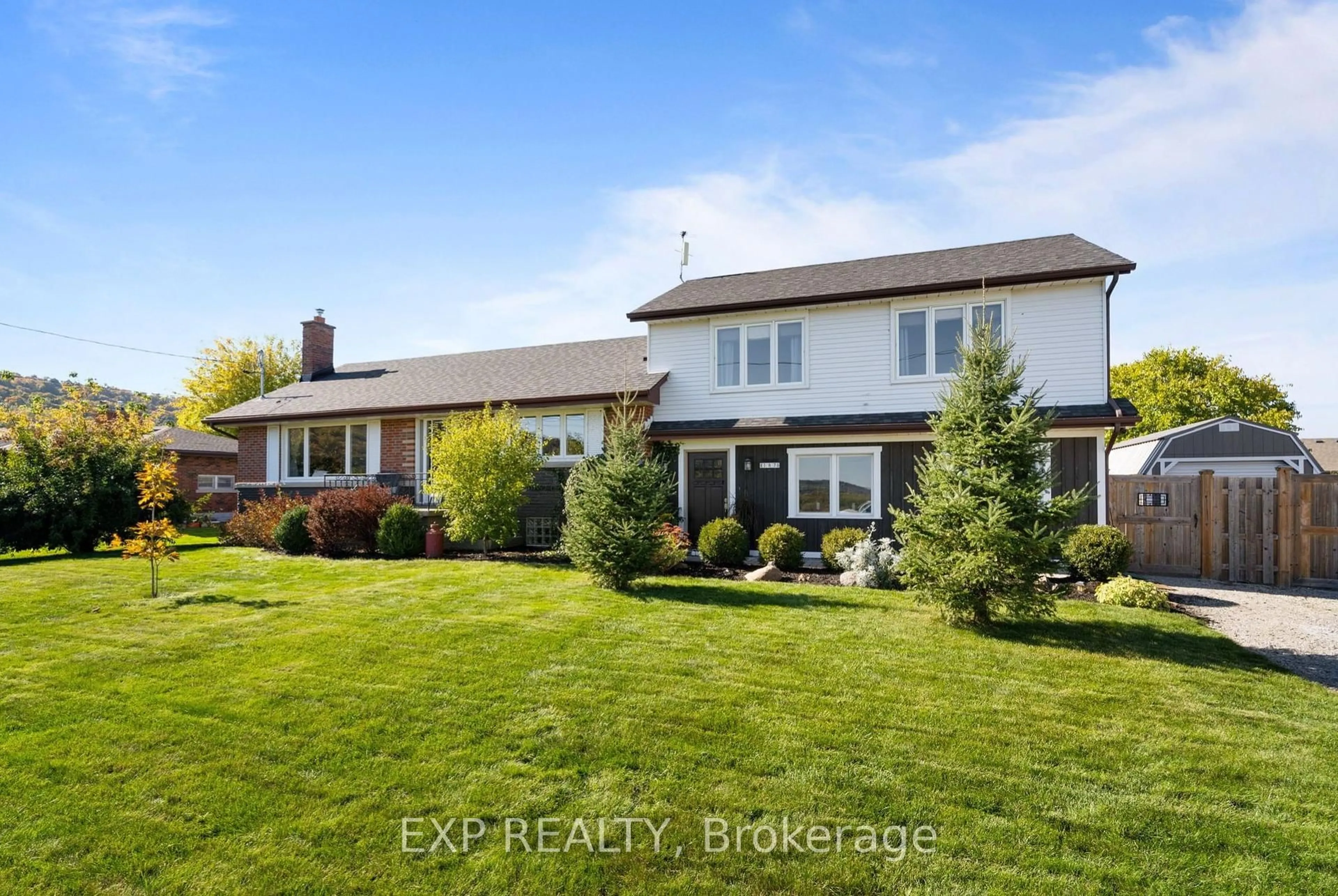 A pic from outside/outdoor area/front of a property/back of a property/a pic from drone, unknown for 187 Lewis Rd, Hamilton Ontario L8E 5G7