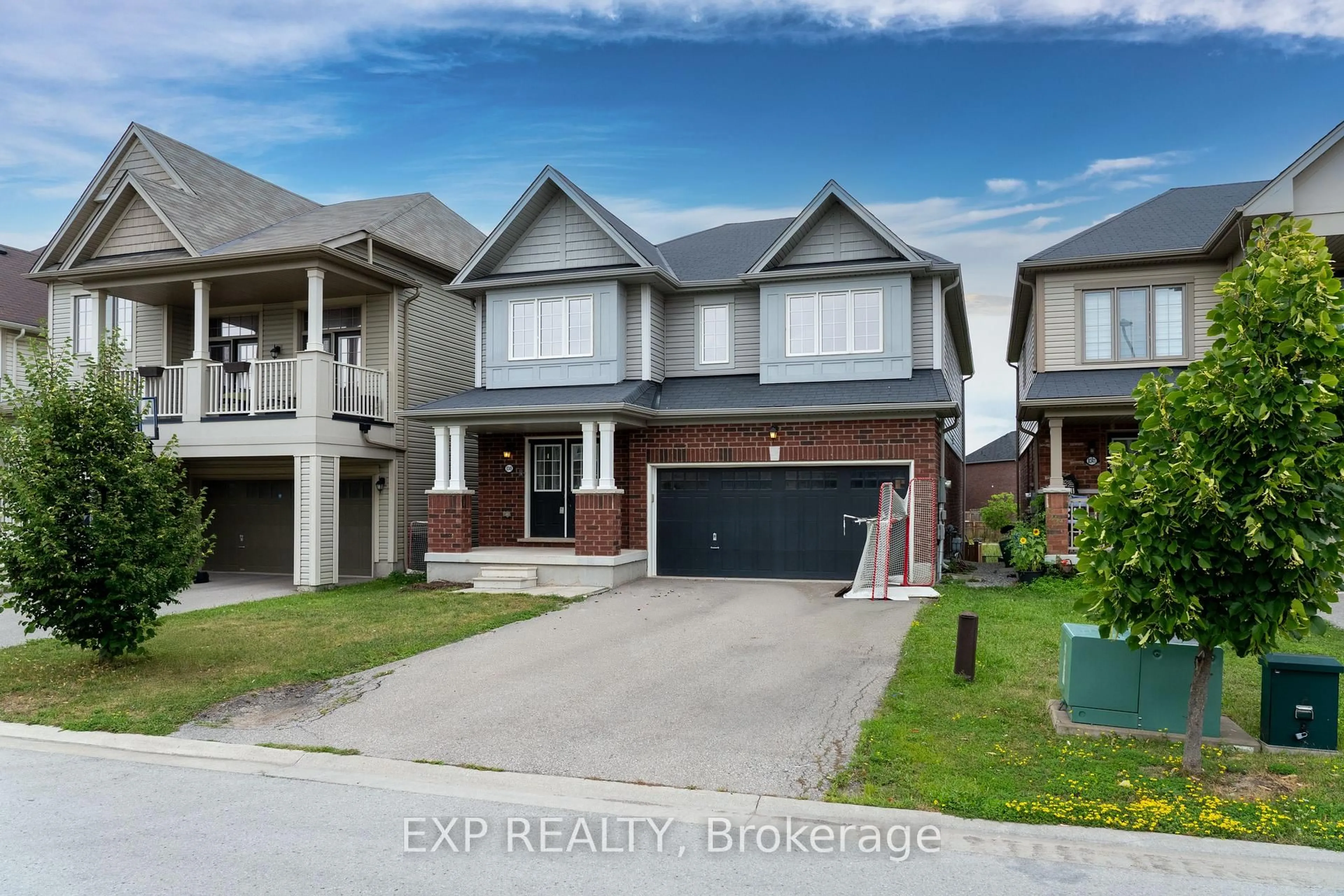 Home with brick exterior material, street for 8349 Tulip Tree Dr, Niagara Falls Ontario L2H 0N3
