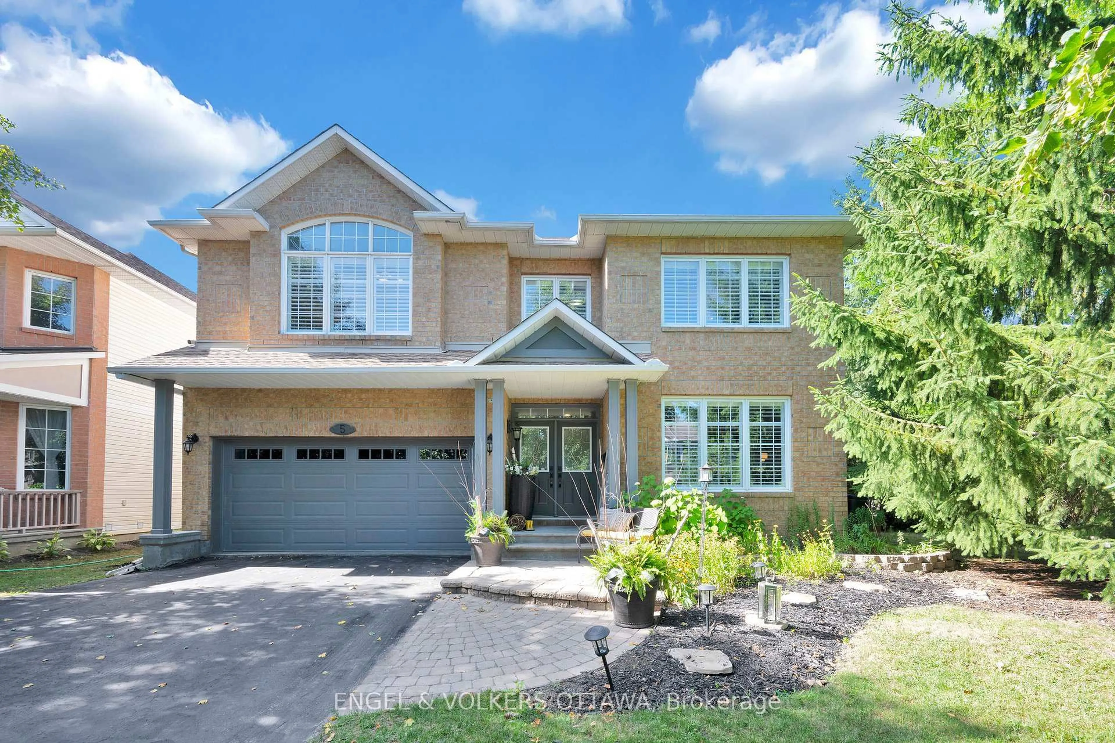 Home with brick exterior material, street for 5 Wynridge Pl, Ottawa Ontario K2M 2S9