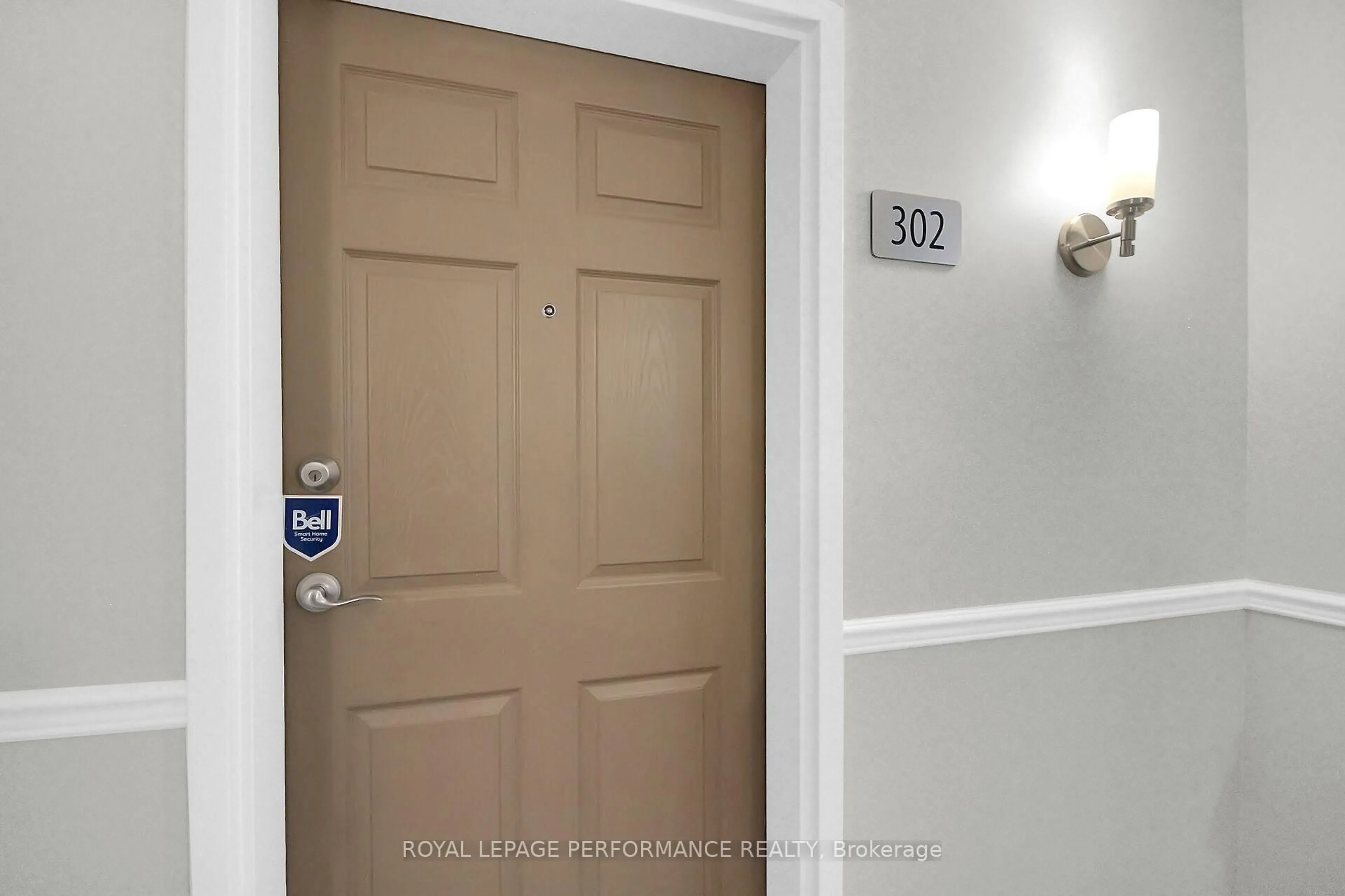 Indoor entryway for 130 Guelph Private #302, Kanata Ontario K2T 0J1