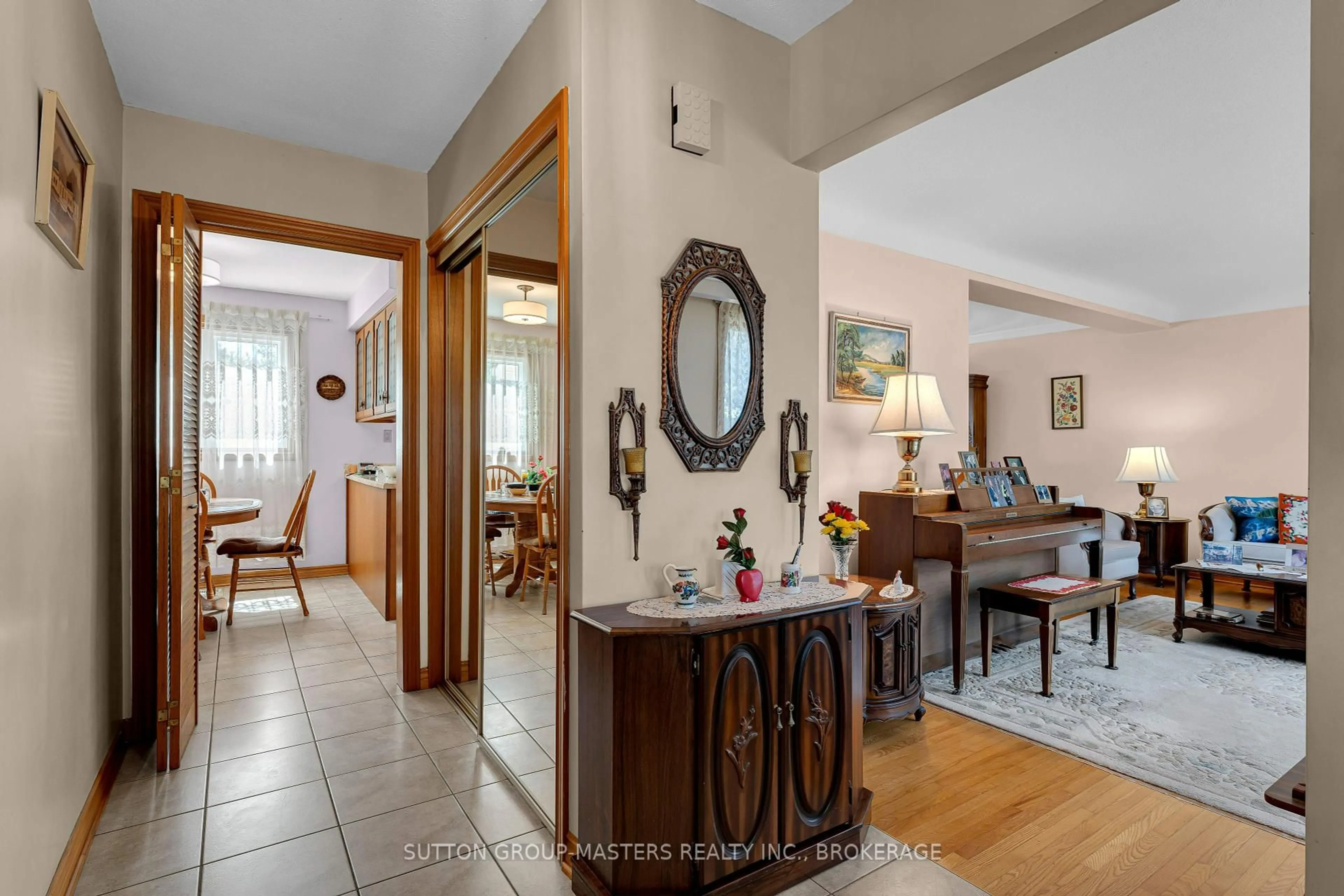 Unknown for 204 Inverness Cres, Kingston Ontario K7M 6K5