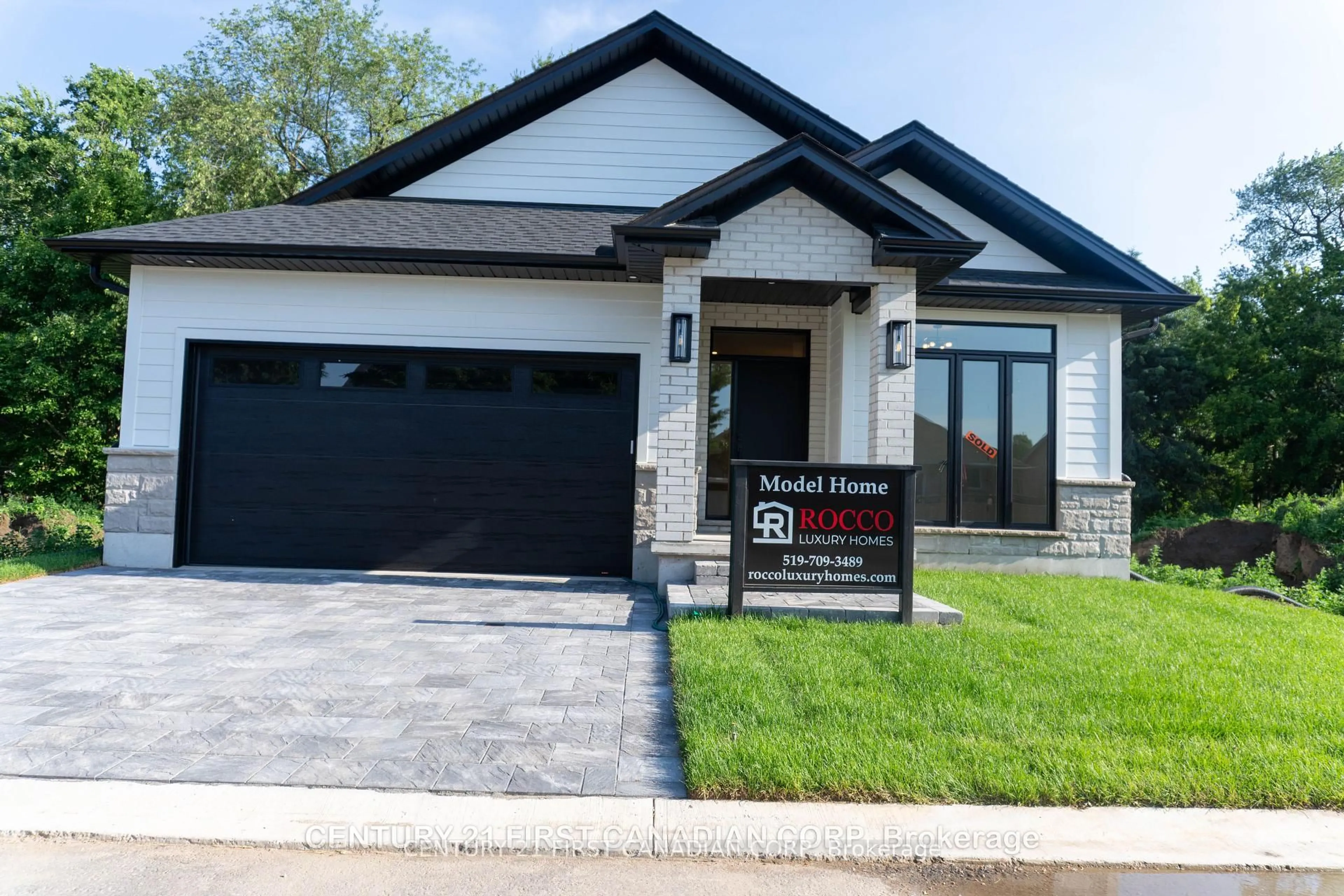 Home with brick exterior material, street for 430 Head St #16, Strathroy-Caradoc Ontario N7G 2K2