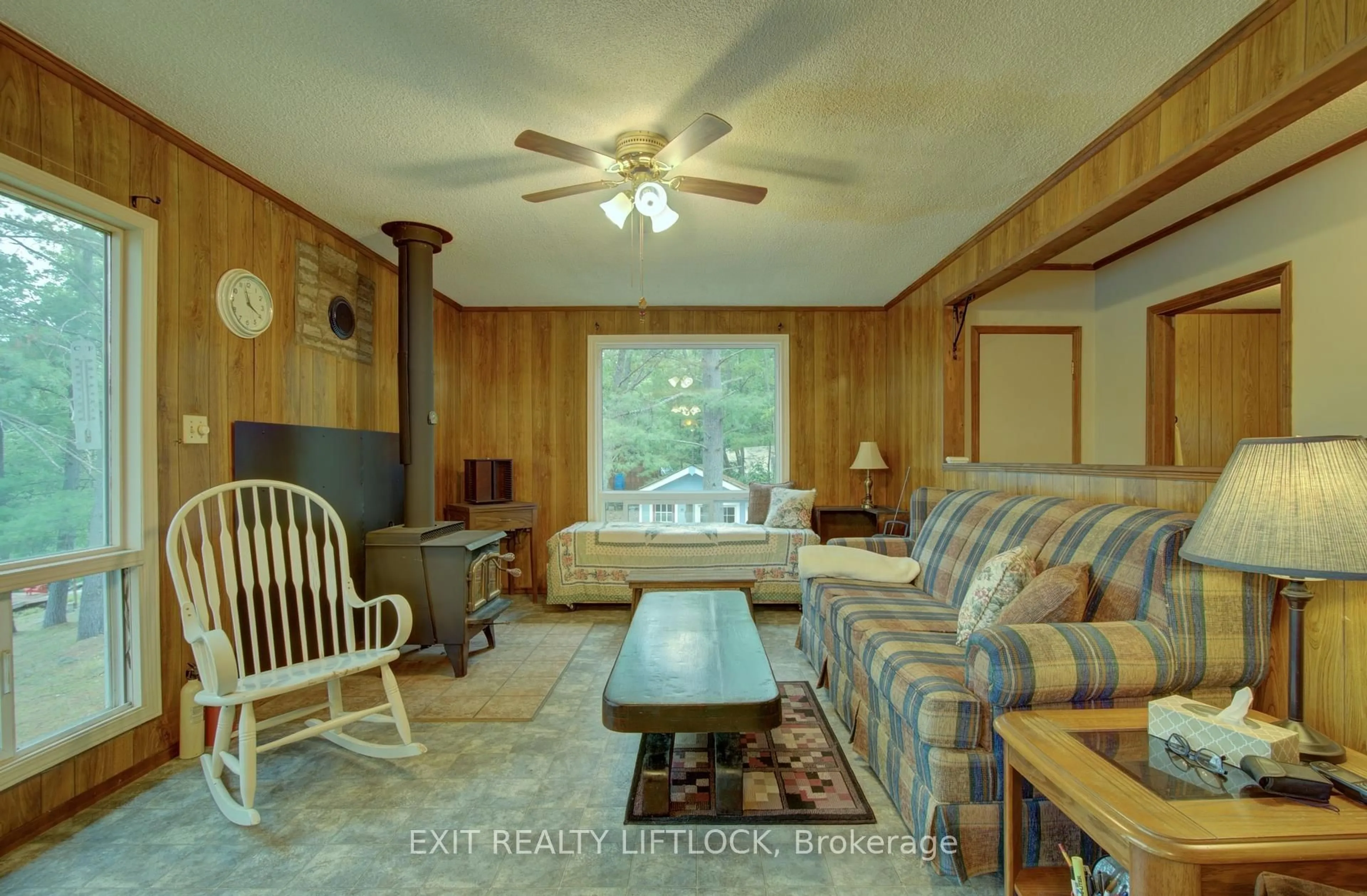 Living room with furniture, unknown for 88 Fire Route 6A, Havelock-Belmont-Methuen Ontario K0L 1Z0