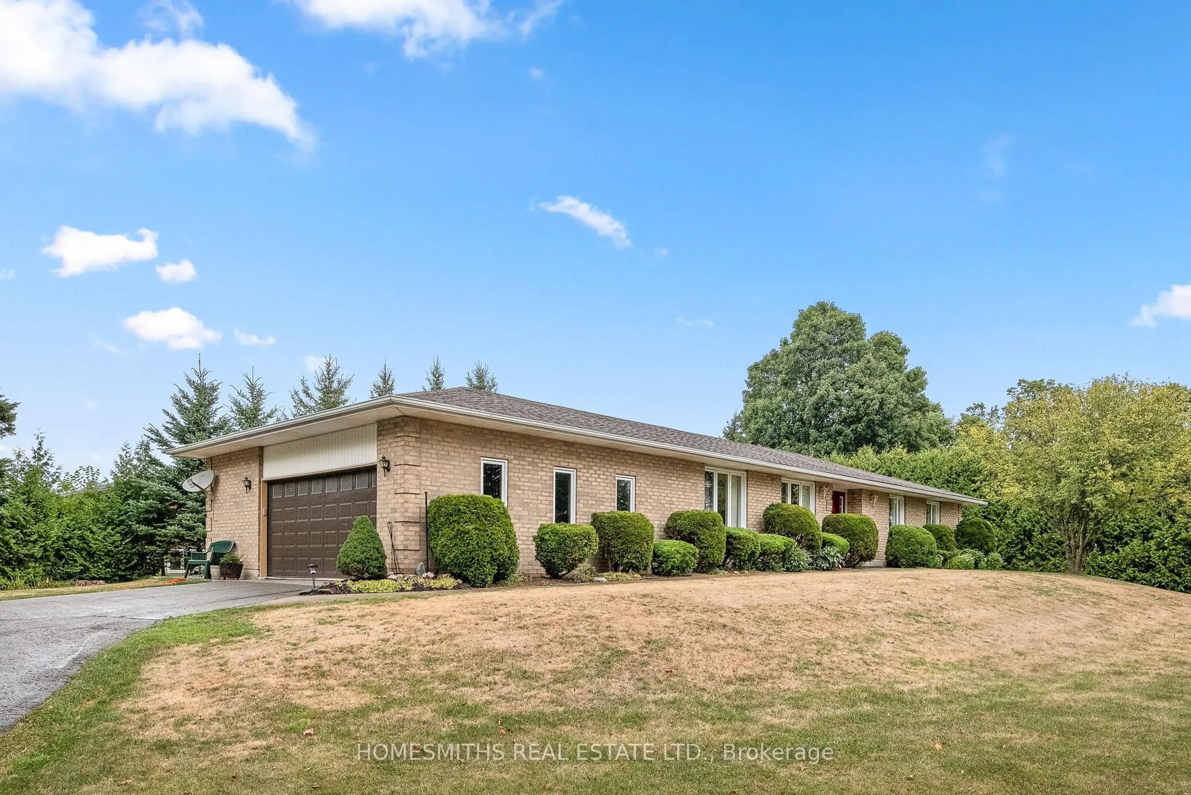 A pic from outside/outdoor area/front of a property/back of a property/a pic from drone, unknown for 8438 Dale Rd, Hamilton Township Ontario K9A 0T4
