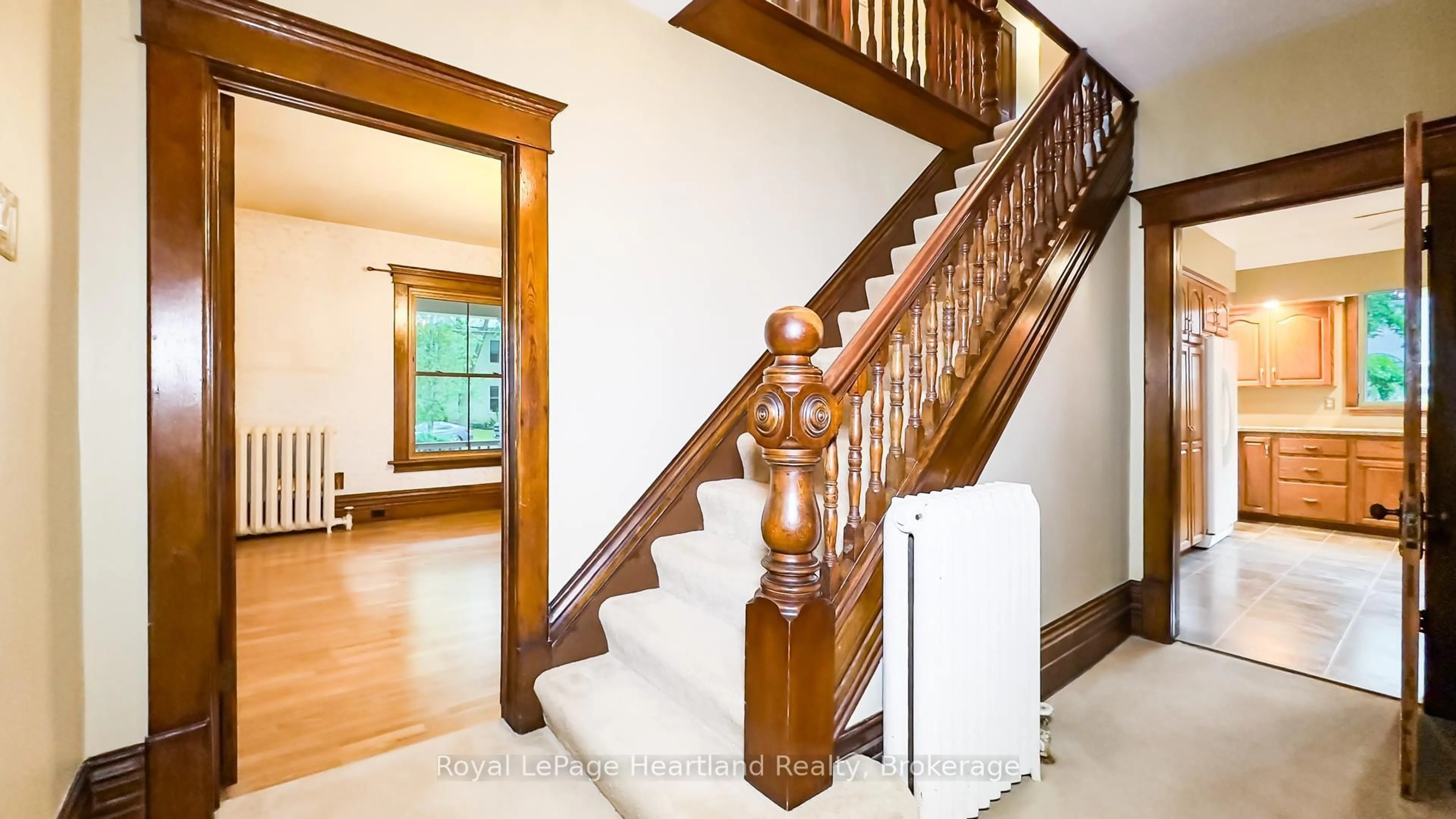 Indoor foyer for 183 East St, Goderich Ontario N7A 1N6