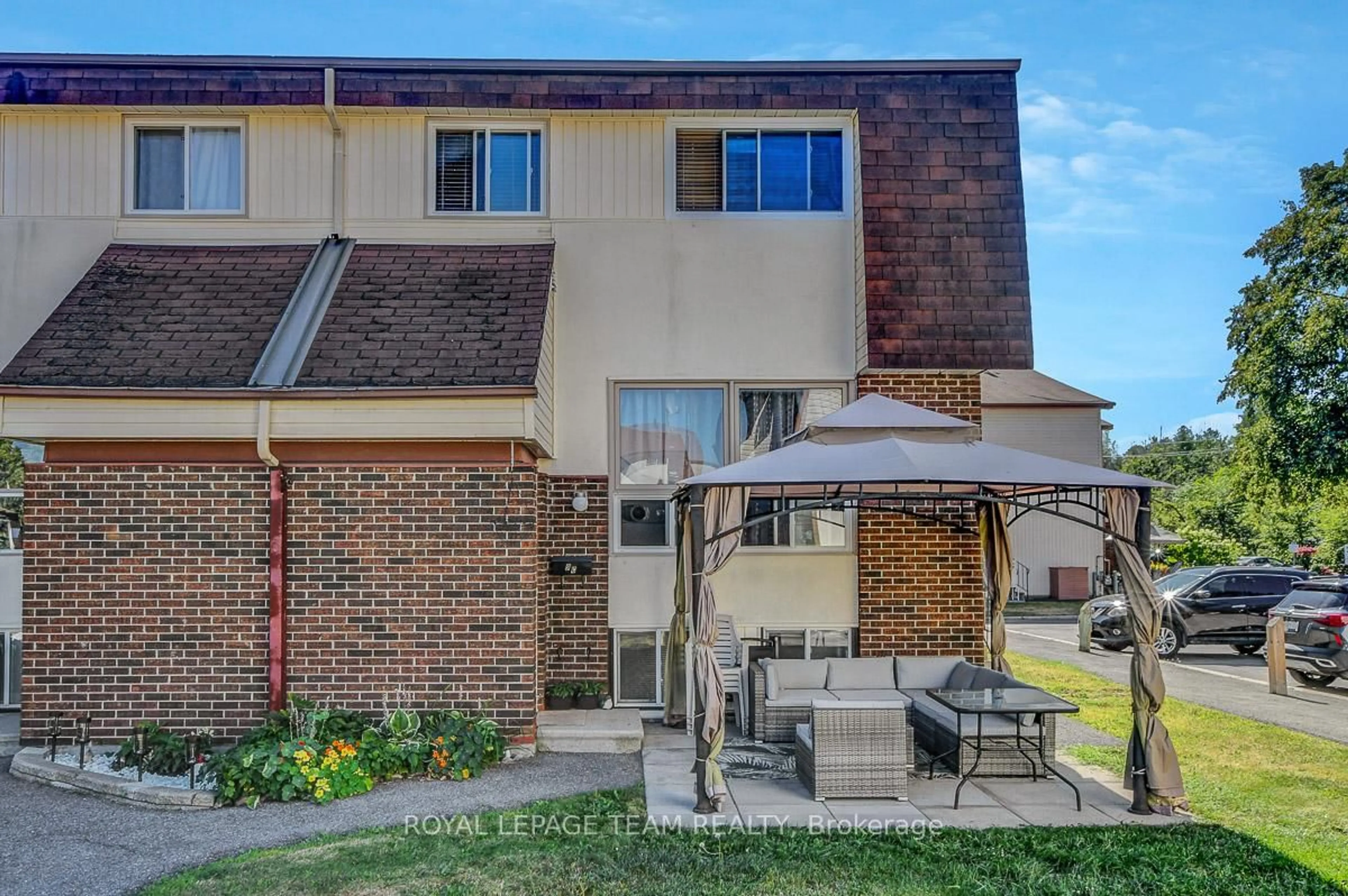 Patio, street for 9 Forester Cres #C, Ottawa Ontario K2H 8Y1