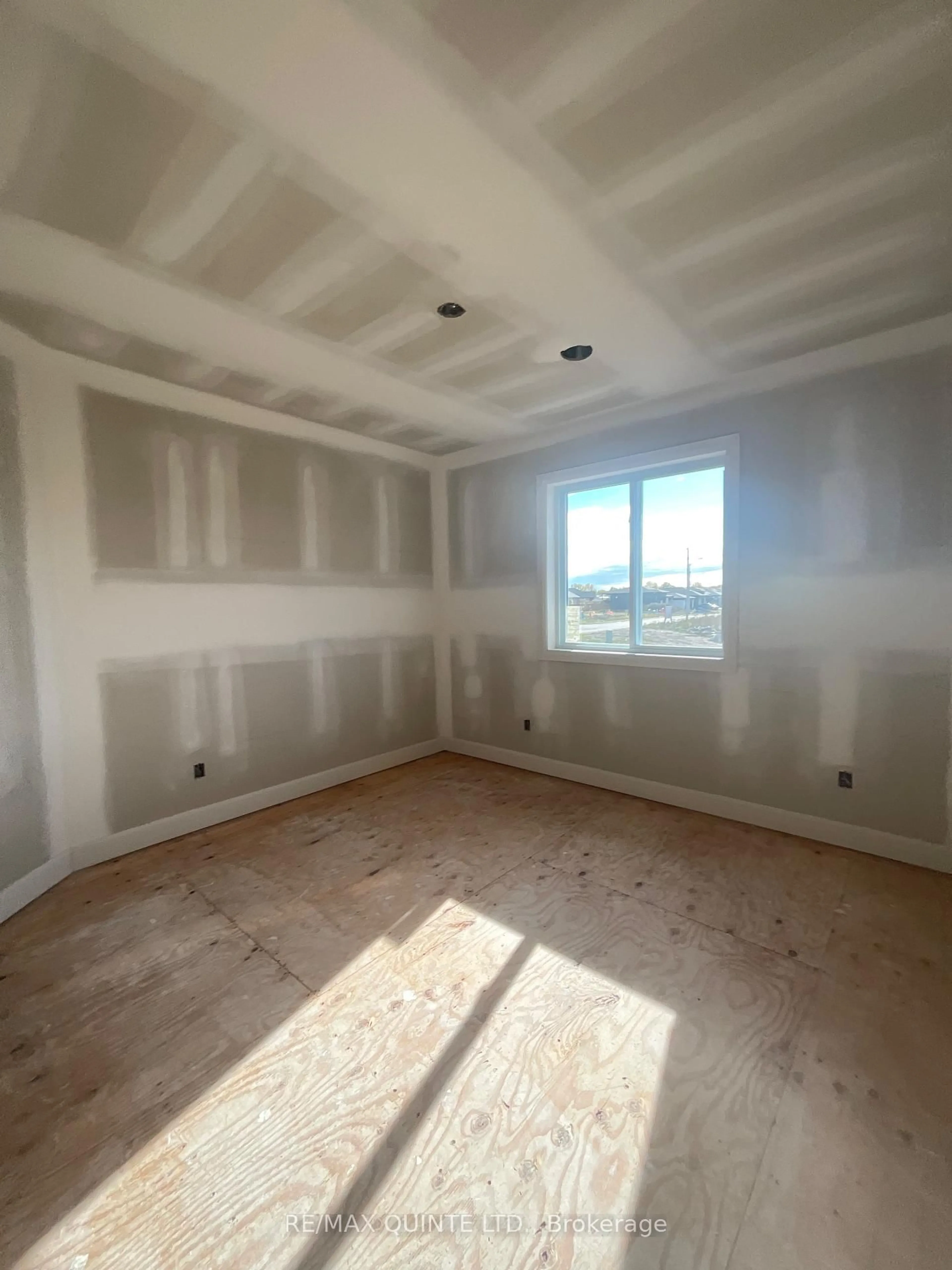 A pic of a room for 87 Hastings Park Dr, Belleville Ontario K8P 0J1