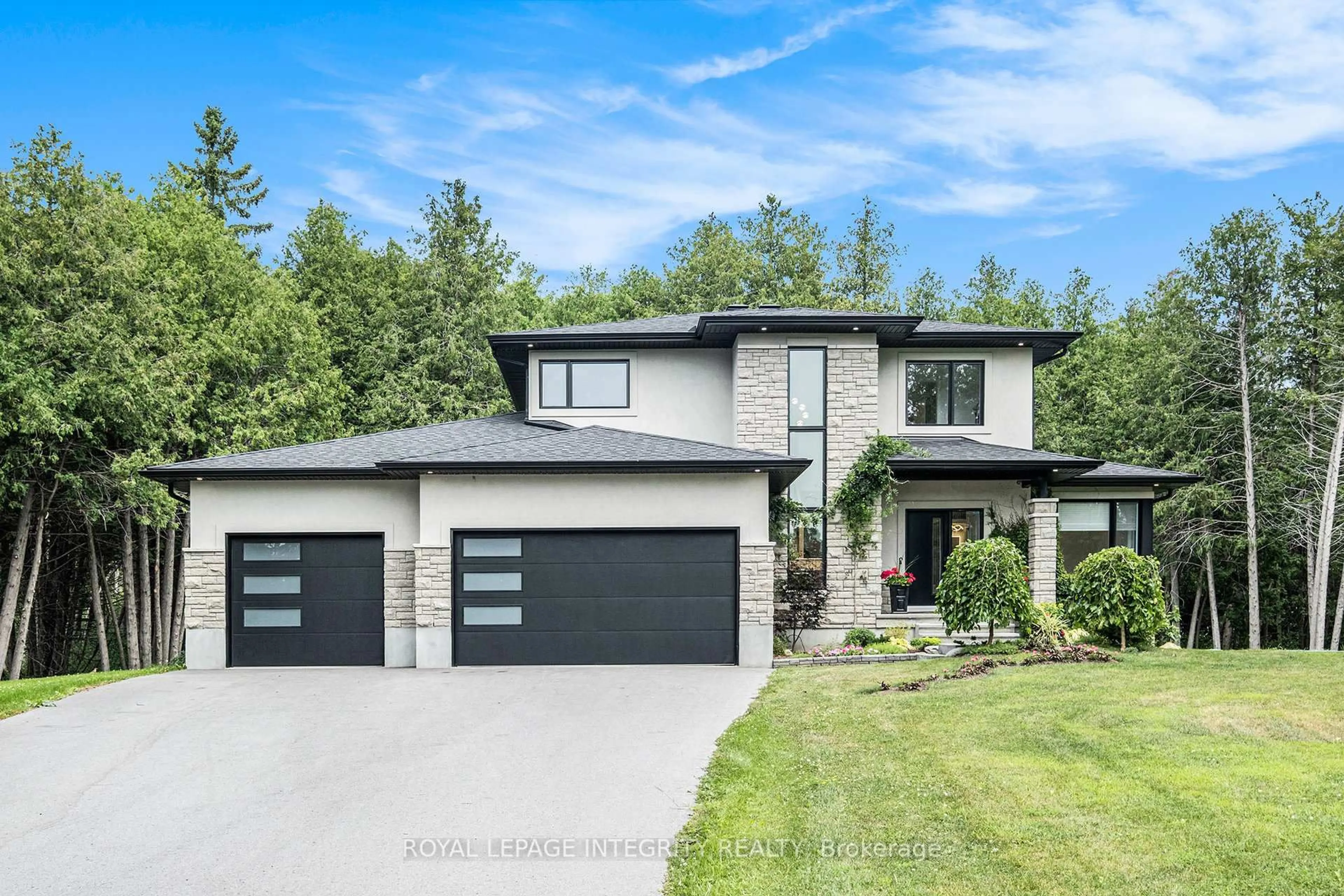 Home with vinyl exterior material, street for 309 Ridgemont Dr, Ashton Ontario K0A 1B0