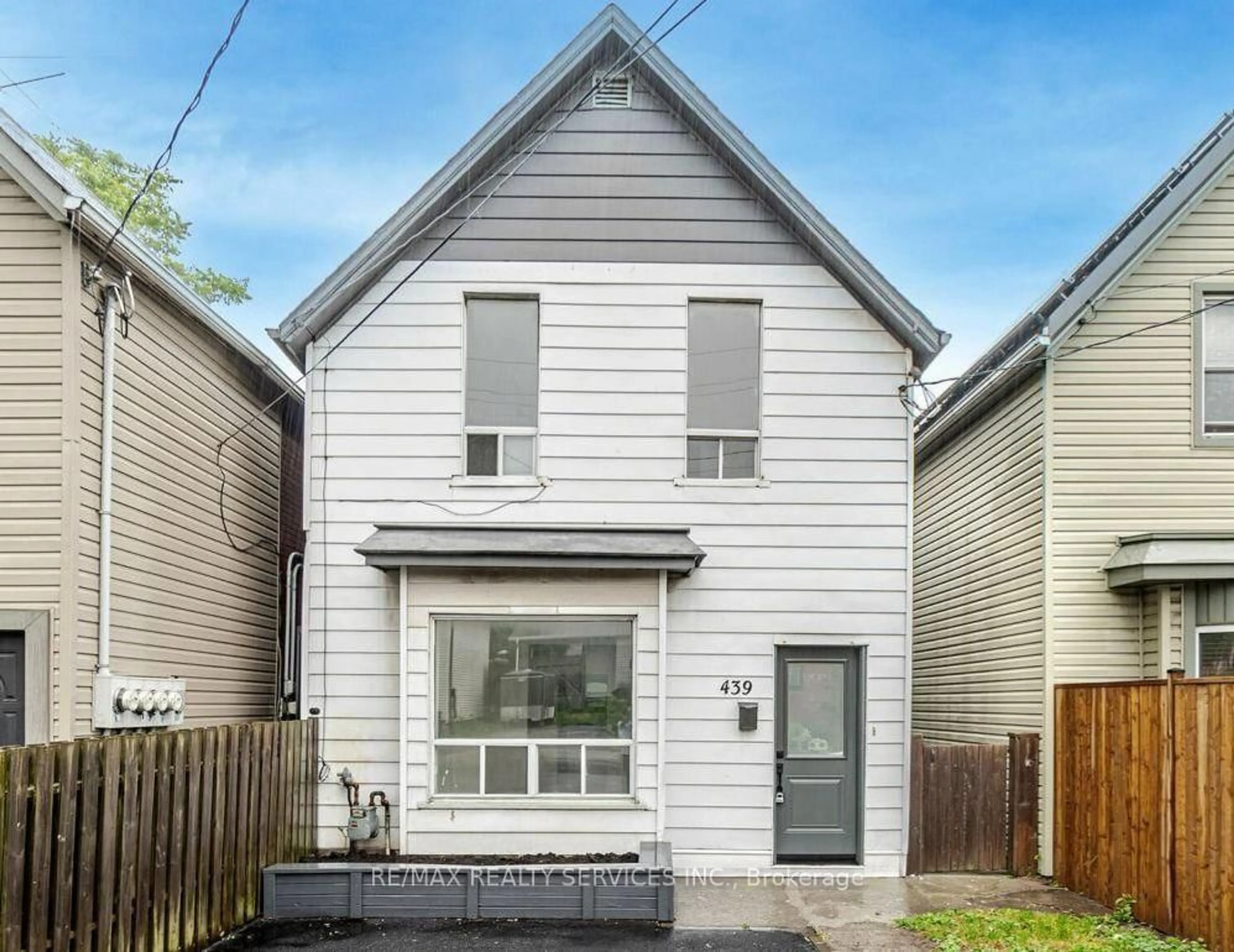 Unknown for 439 Ferguson Ave, Hamilton Ontario L8L 4Z1