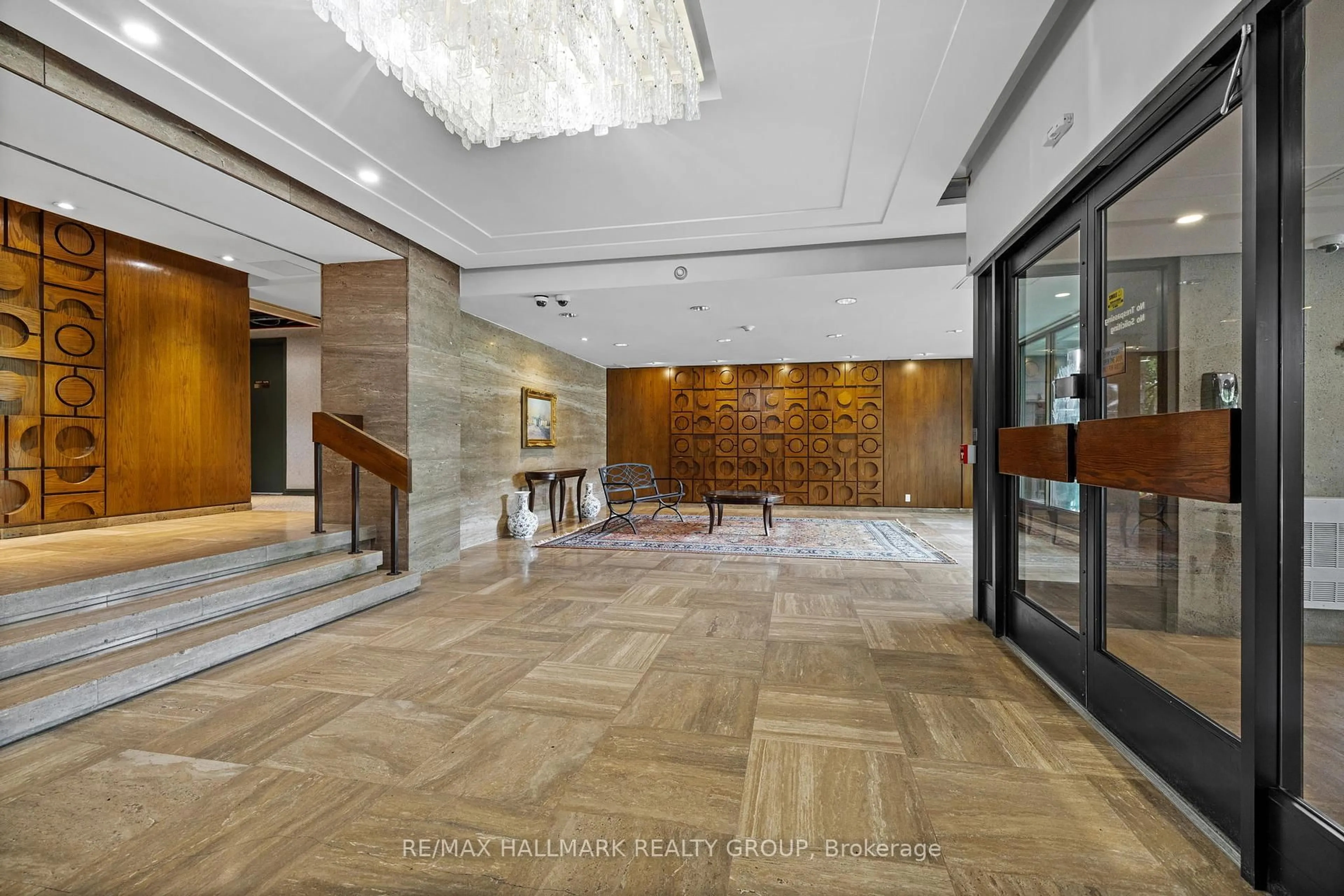Lobby for 265 Poulin Ave #806, Ottawa Ontario K2B 7Y8