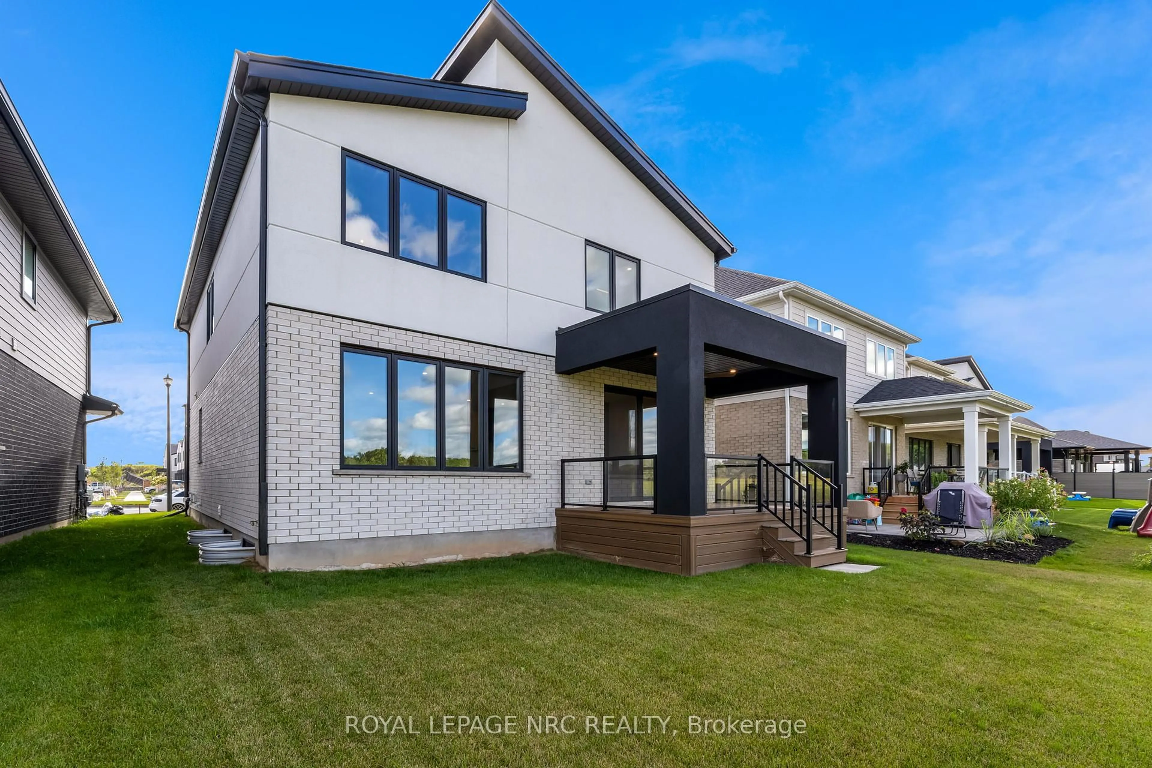Home with brick exterior material, street for 9 Arsenault Cres, Pelham Ontario L0S 1E6