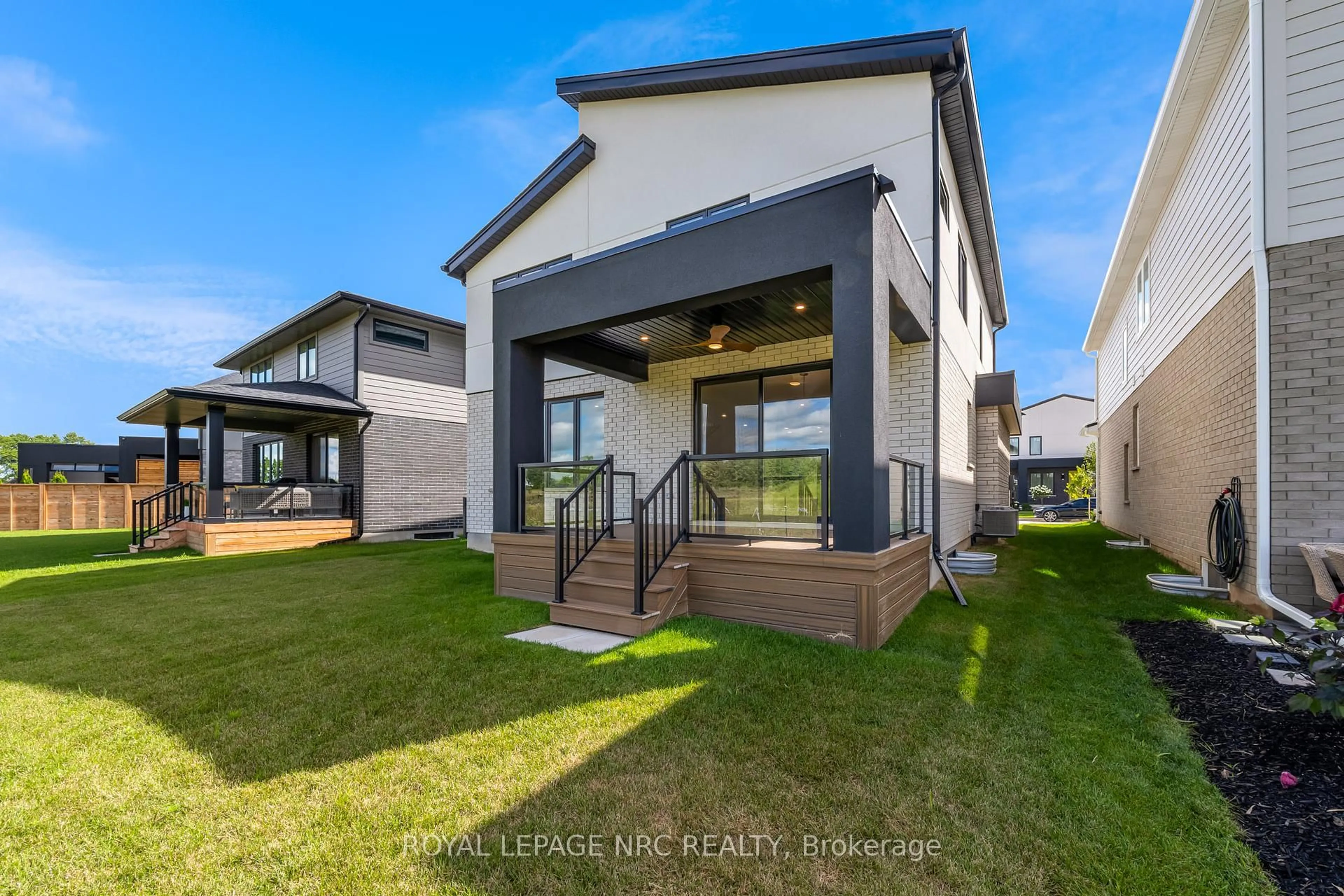Unknown for 9 Arsenault Cres, Pelham Ontario L0S 1E6