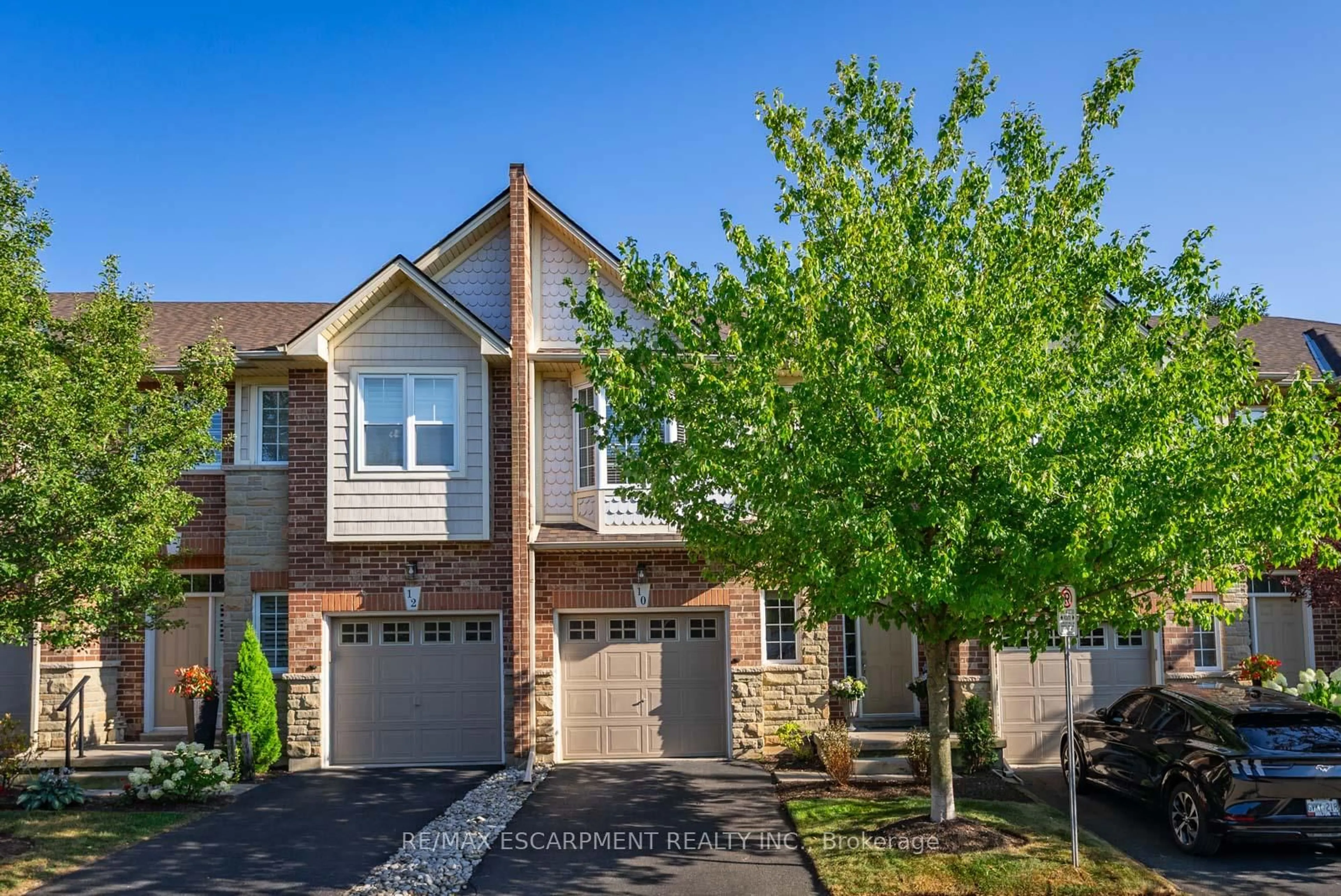 Unknown for 10 LIDDYCOAT Lane #4, Hamilton Ontario L9G 0A7