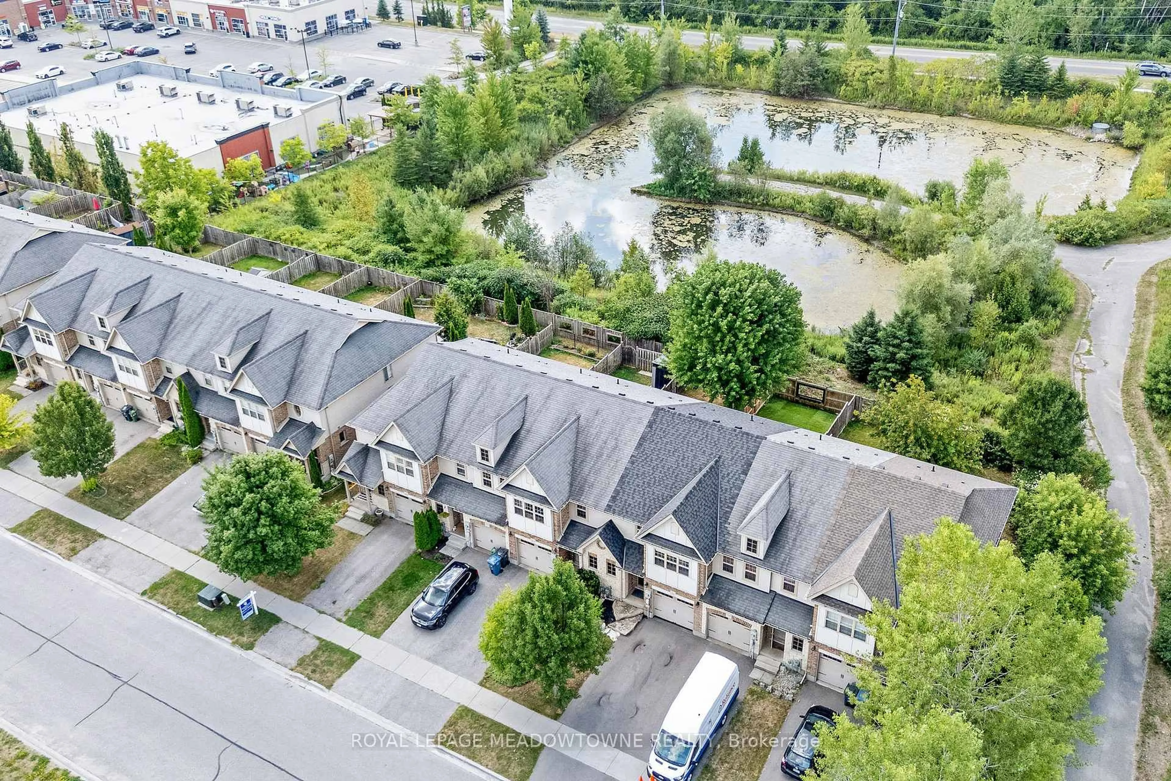 A pic from outside/outdoor area/front of a property/back of a property/a pic from drone, city buildings view from balcony for 324 Severn Dr, Guelph Ontario N1E 0E9