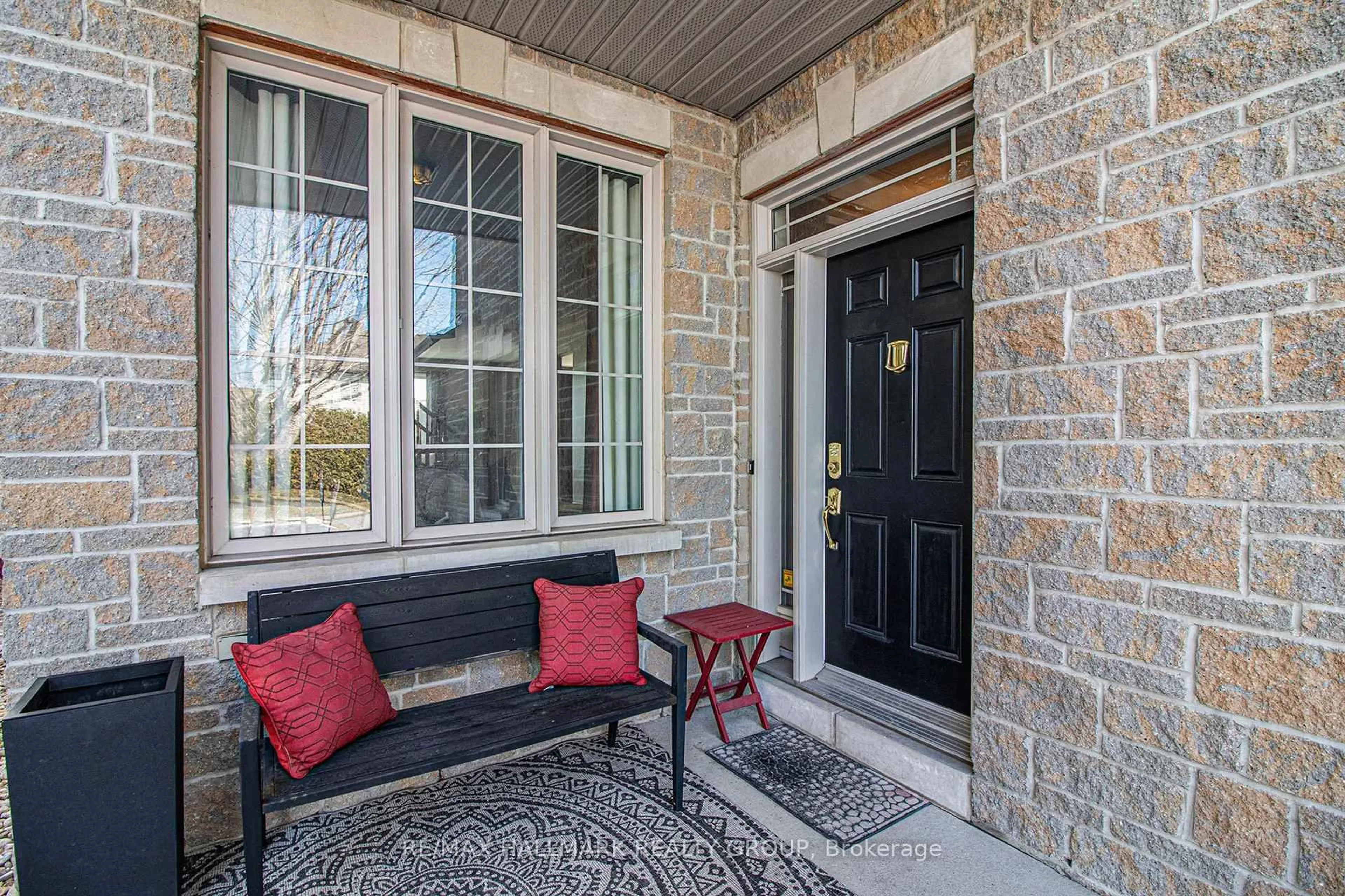 Indoor entryway for 280 Trail Side Circ, Ottawa Ontario K4A 5B1