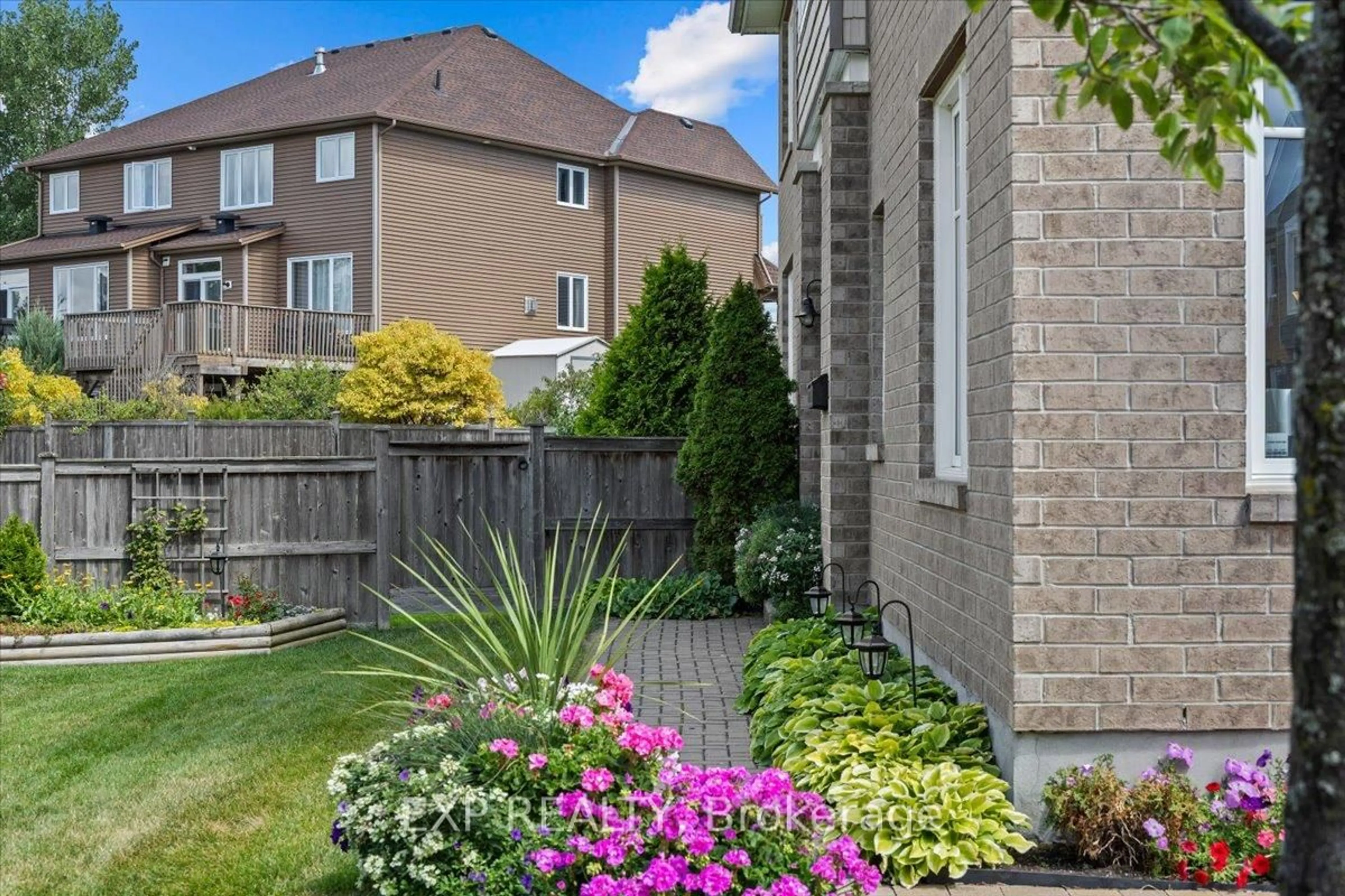Patio, street for 176 Flat Sedge Cres, Ottawa Ontario K1T 0G9