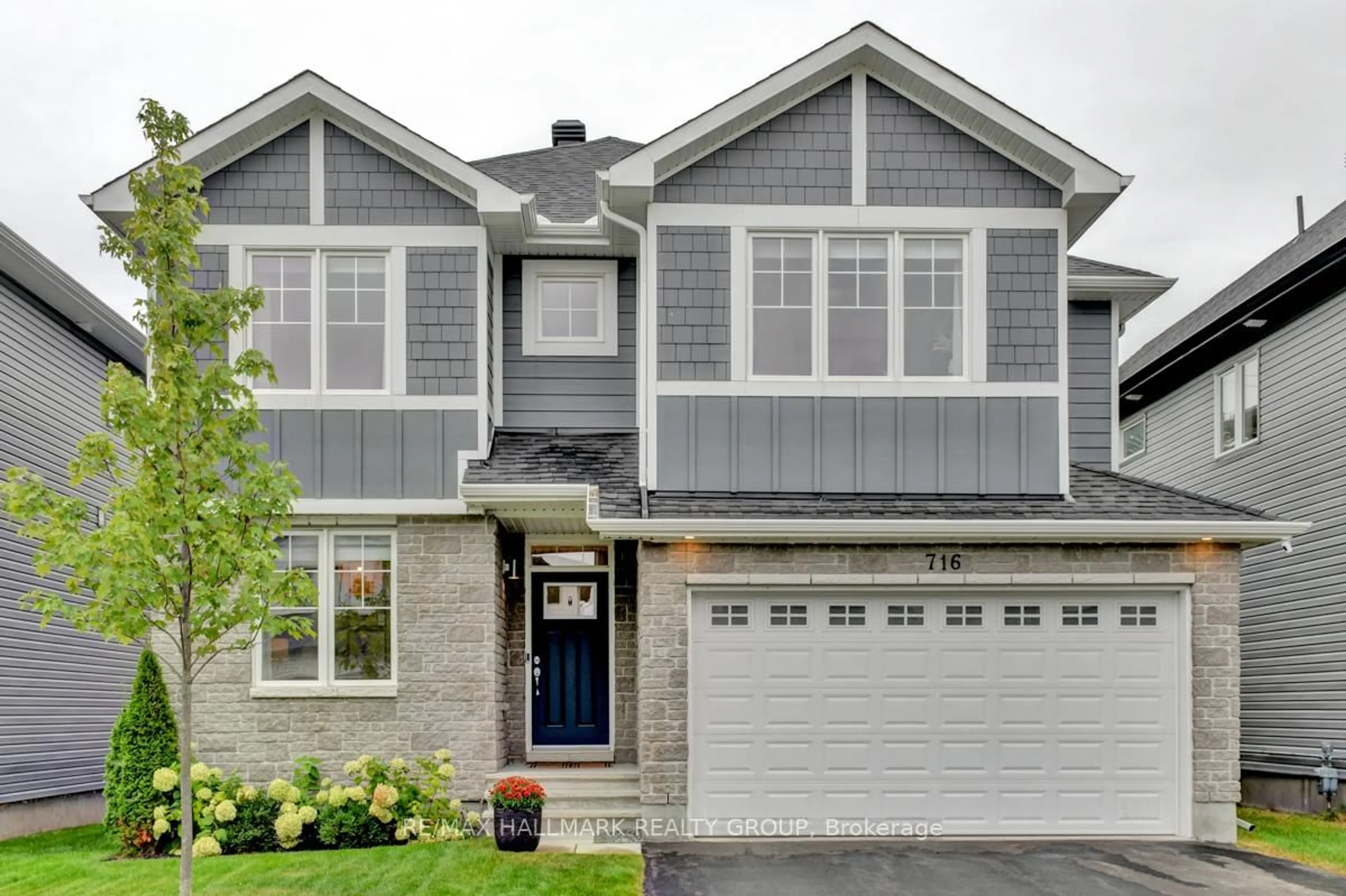 Home with brick exterior material, street for 716 Kirkham Cres, Richmond Ontario K0A 2Z0