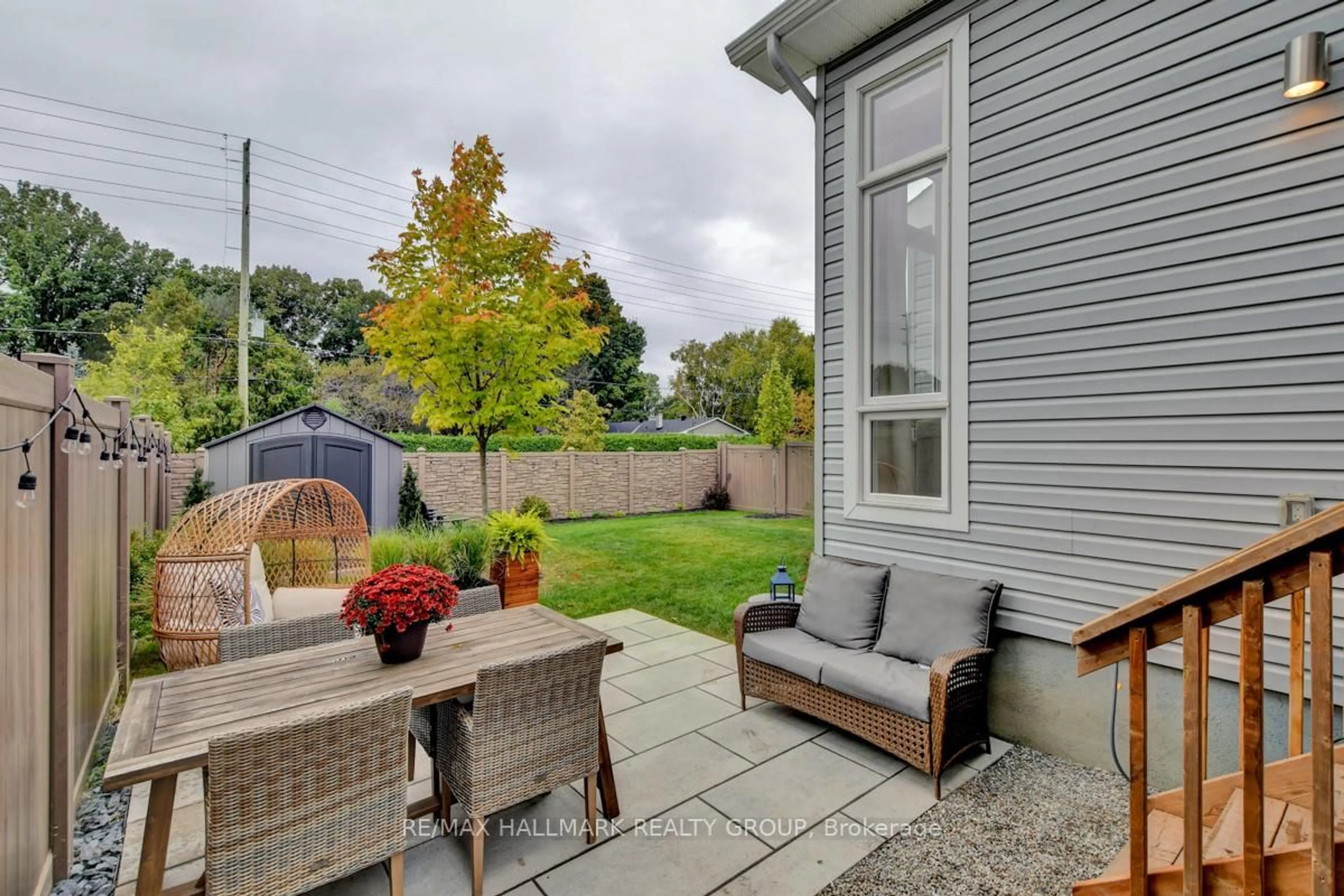 Patio, street for 716 Kirkham Cres, Richmond Ontario K0A 2Z0