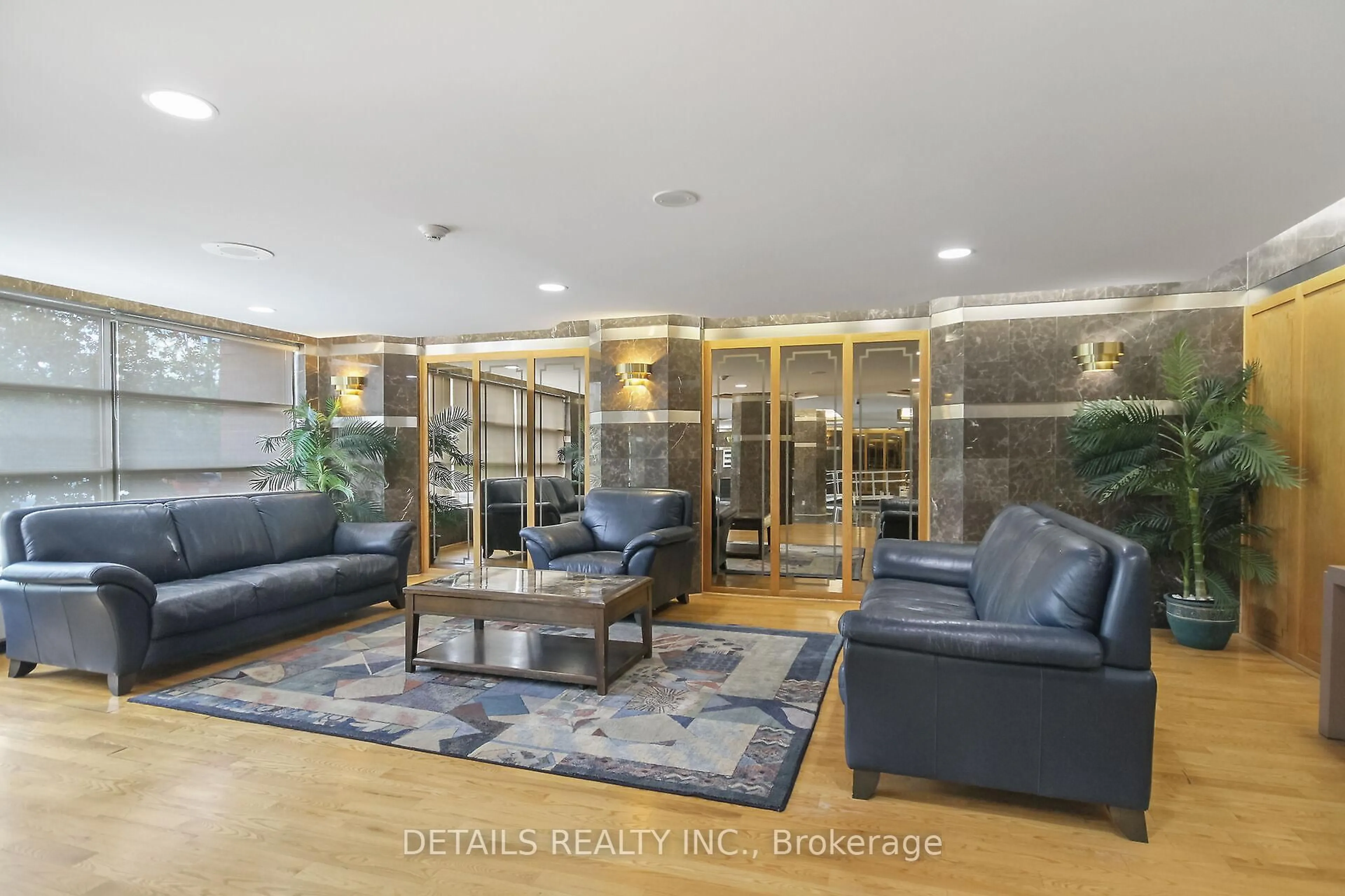 Lobby for 2760 Carousel Cres #1406, Ottawa Ontario K1T 2N4