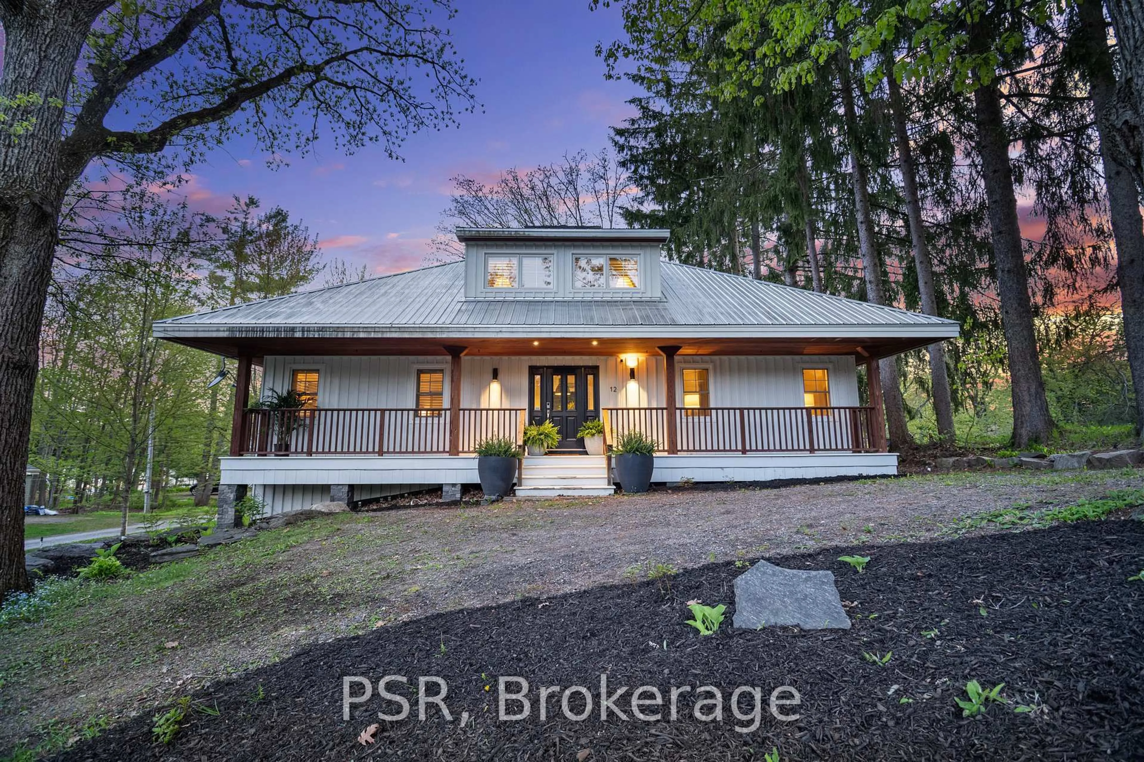 A pic from outside/outdoor area/front of a property/back of a property/a pic from drone, unknown for 12 Harris St, Muskoka Lakes Ontario P0B 1J0