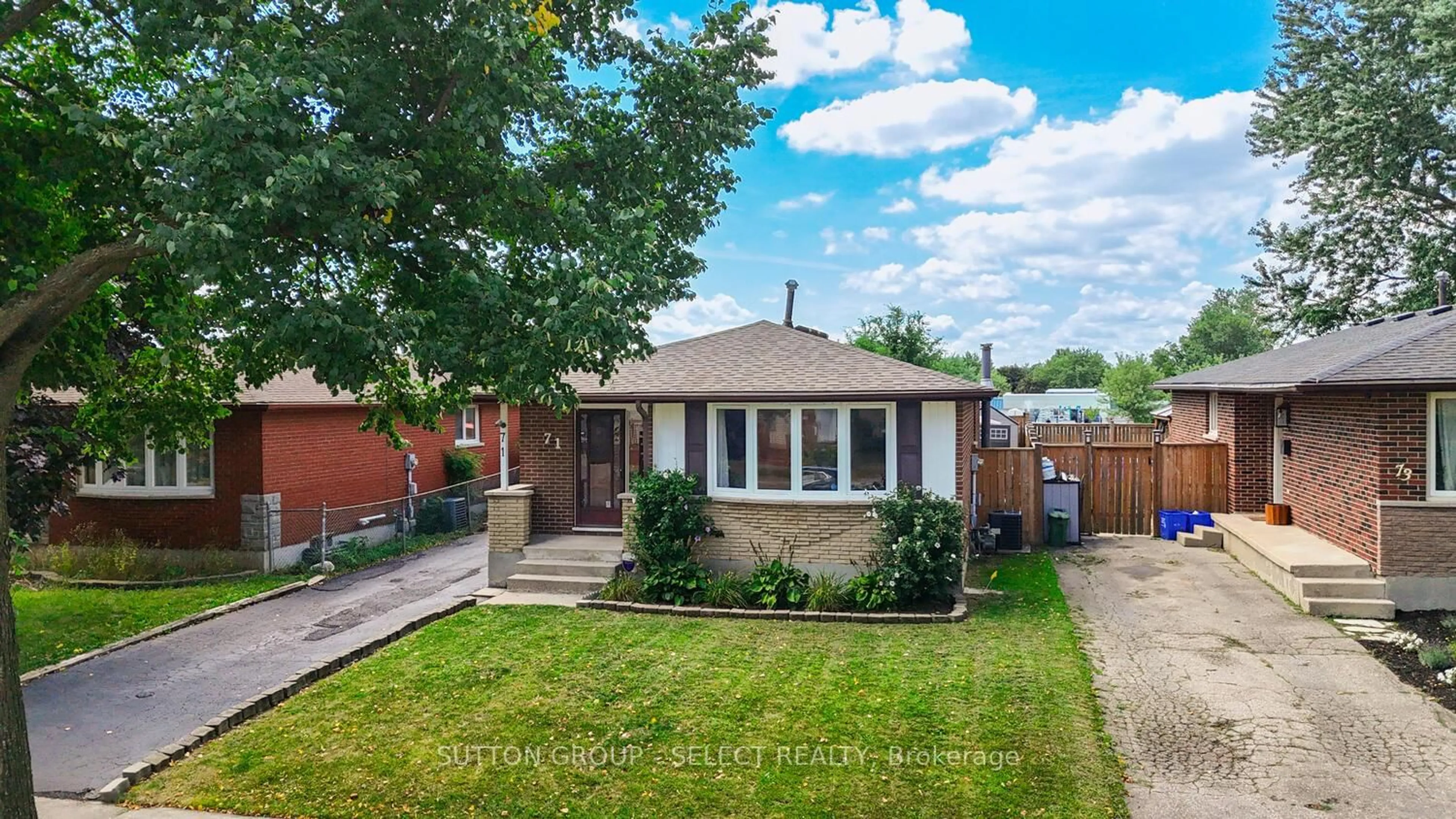 Home with brick exterior material, street for 71 DUDLEY Cres, London South Ontario N6E 1S3