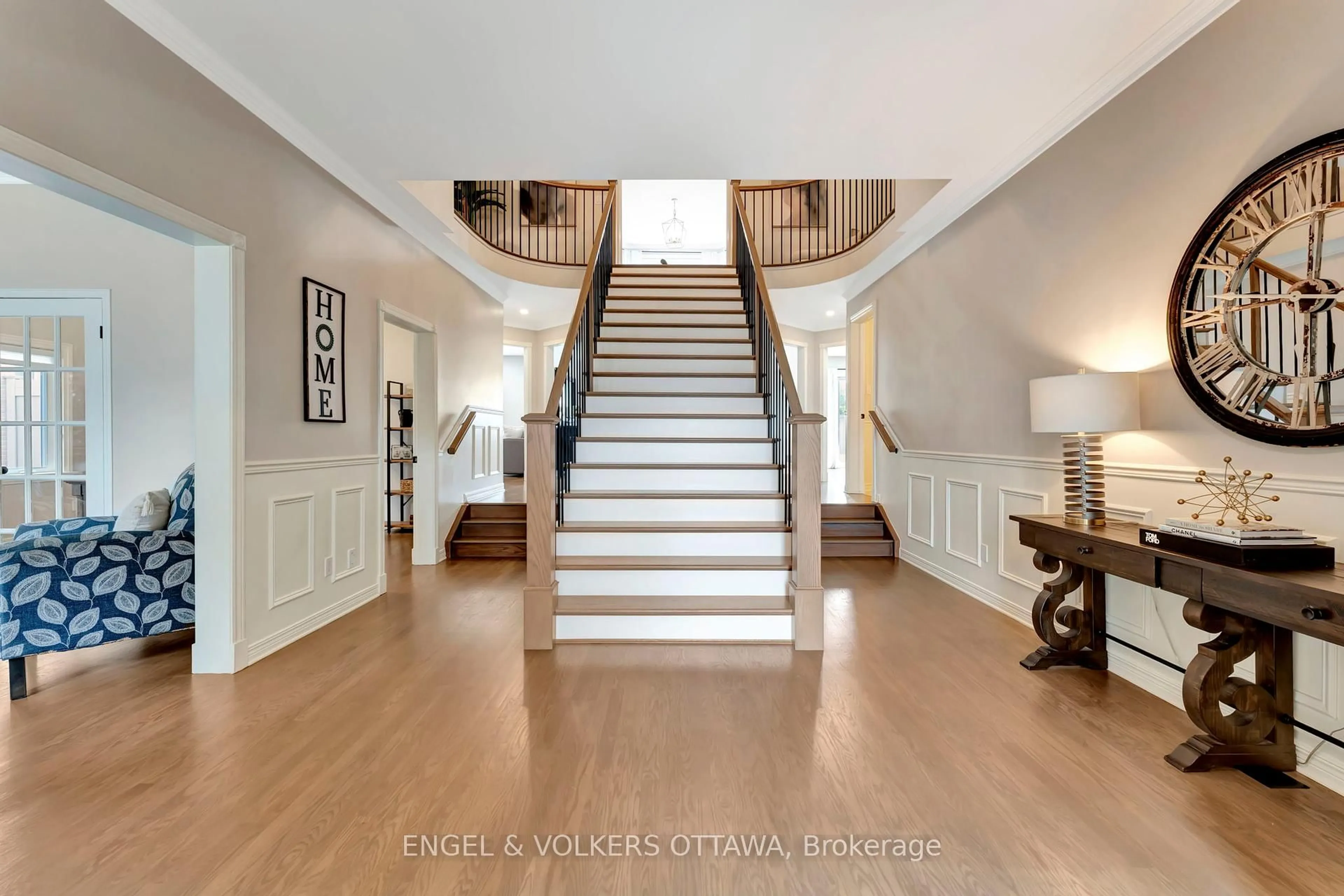 Indoor foyer for 14 Belton Ave, Stittsville Ontario K2S 1G7