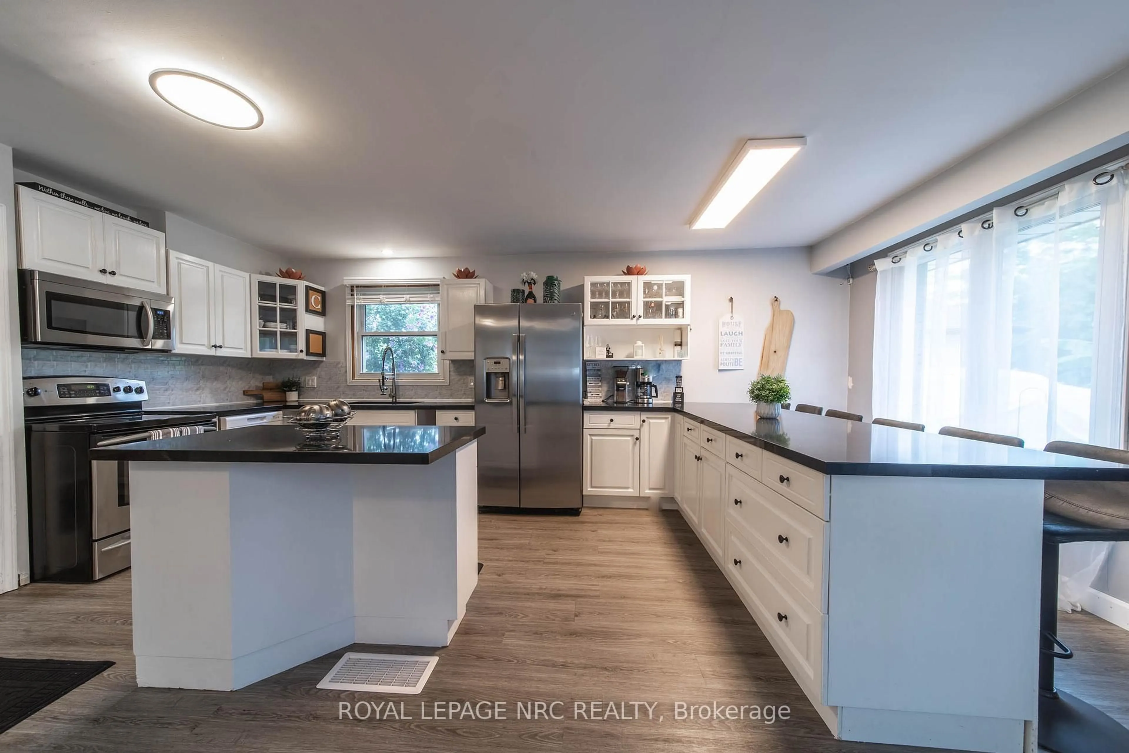 Open concept kitchen, unknown for 7346 Sunhaven Dr, Niagara Falls Ontario L2G 7E2