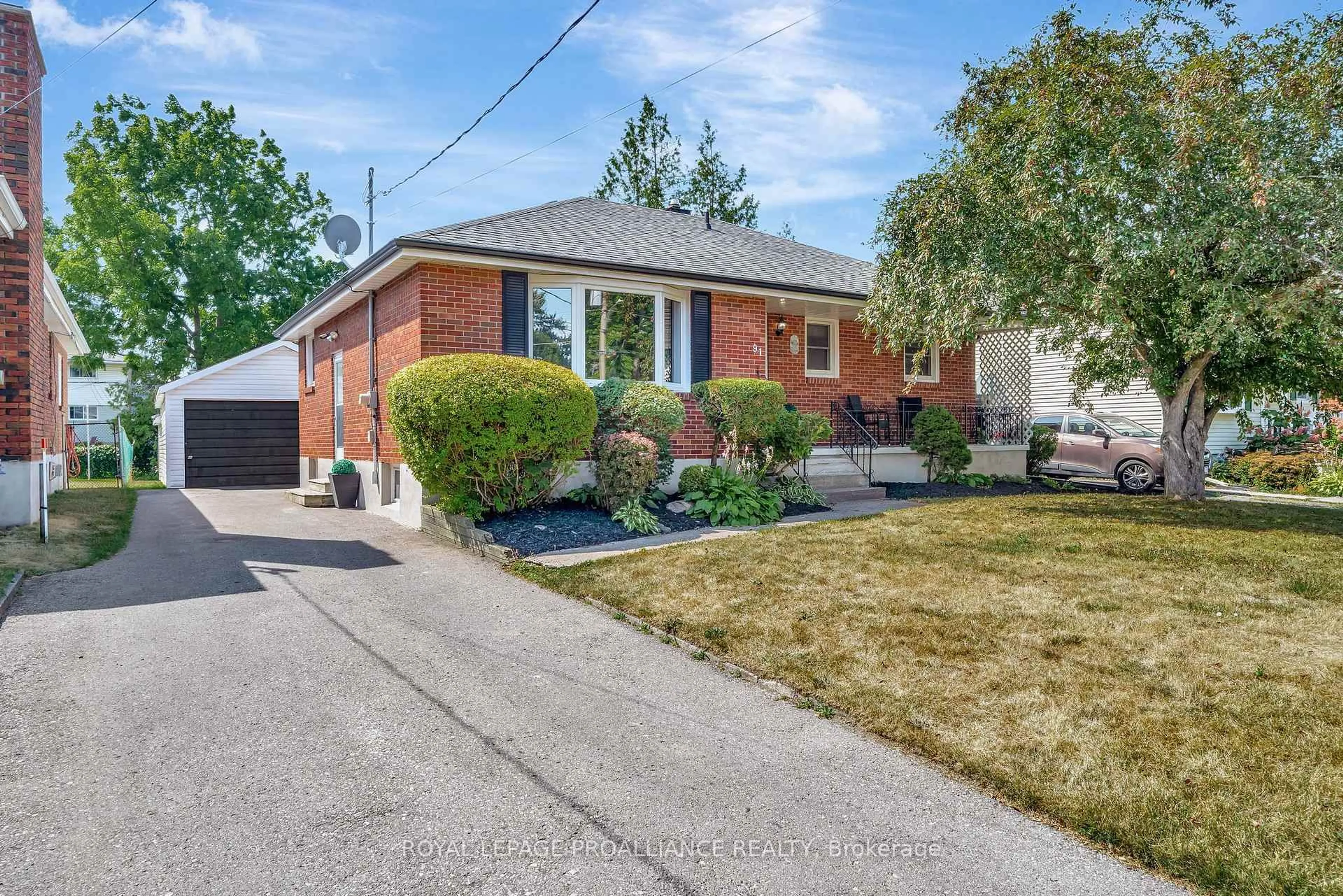 Home with brick exterior material, street for 91 Southview Ave, Belleville Ontario K8N 2J8