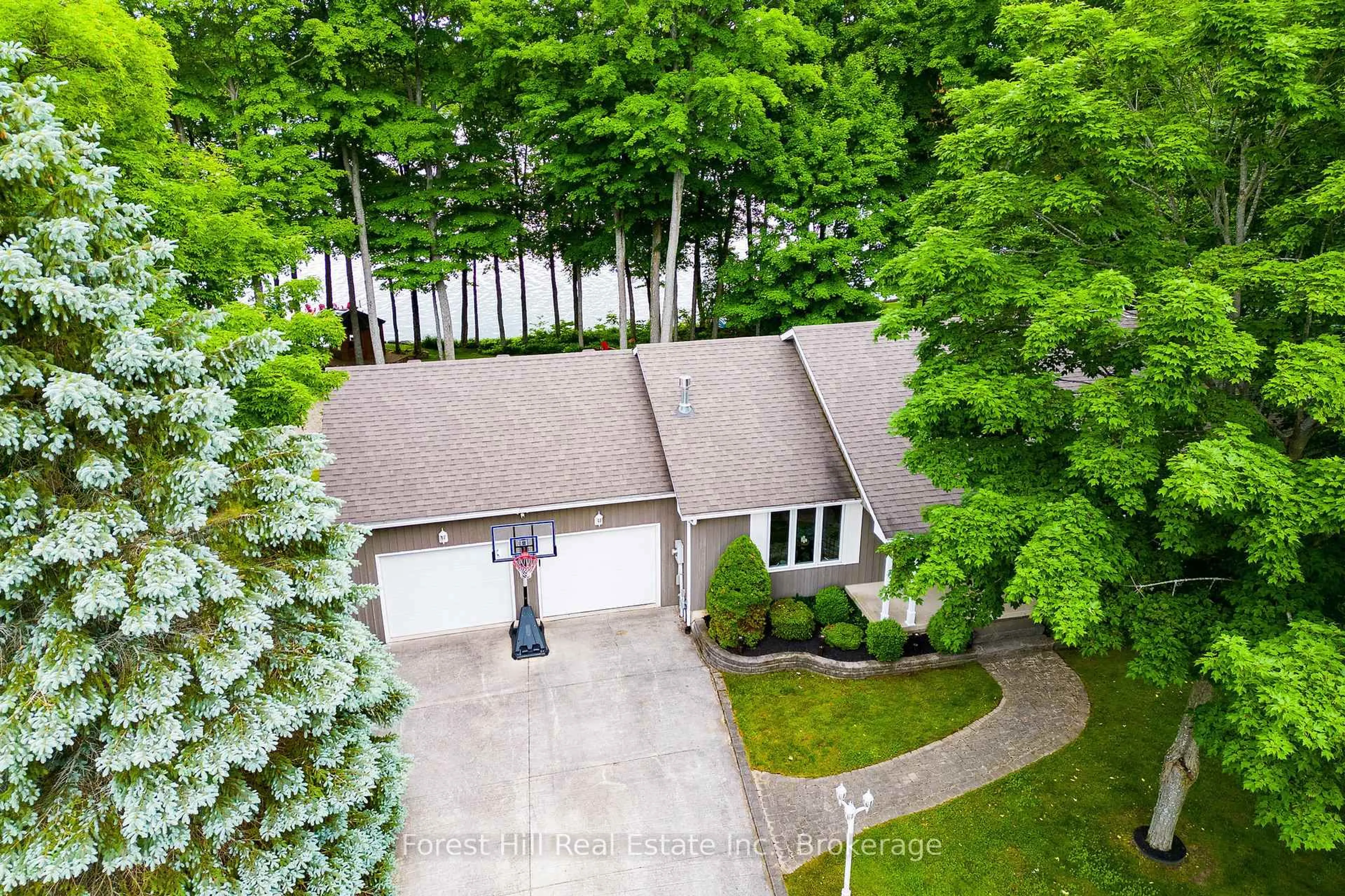 A pic from outside/outdoor area/front of a property/back of a property/a pic from drone, unknown for 227 Peters Cres, Grey Highlands Ontario N0C 1E0
