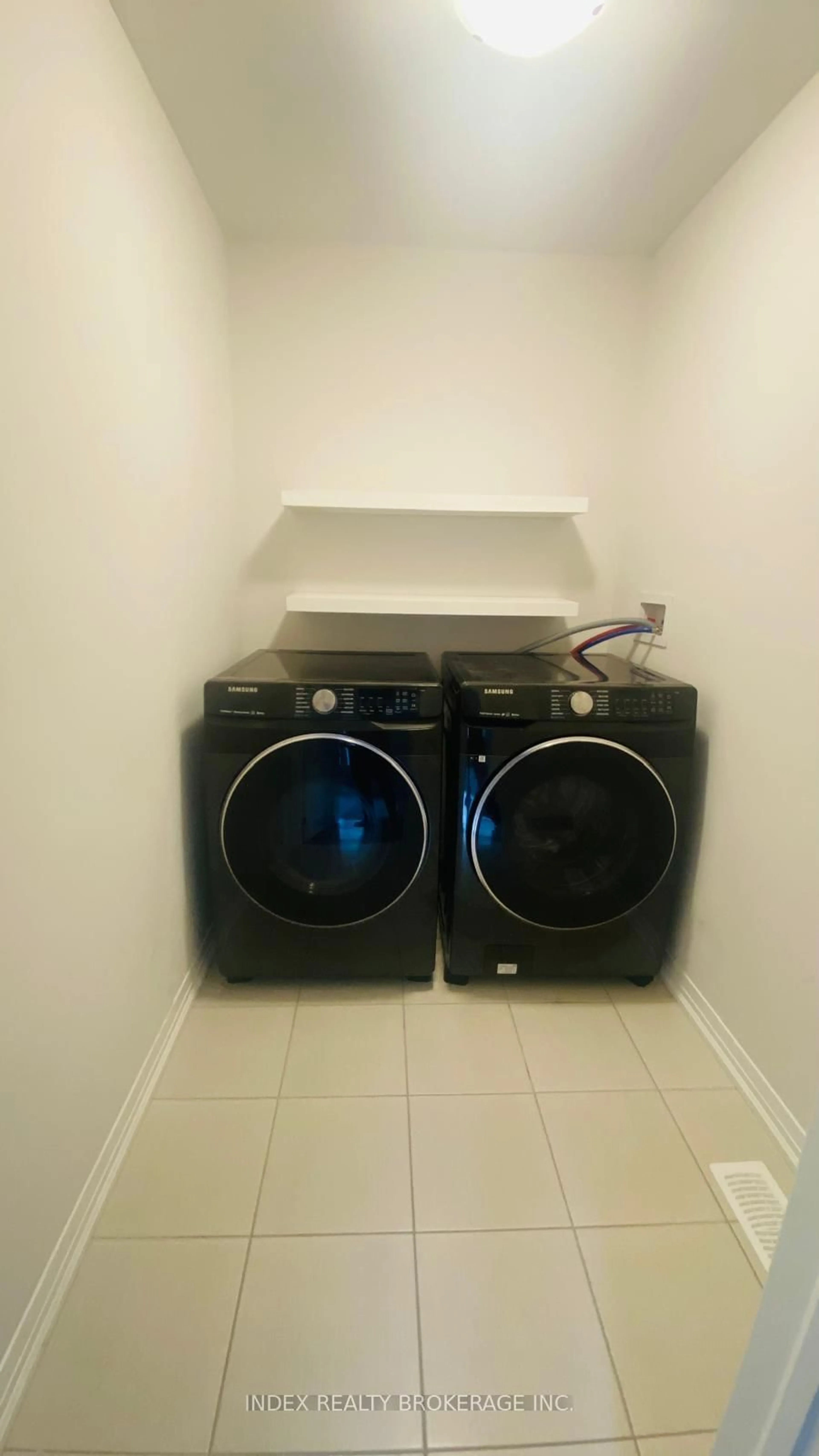 Laundry room for 249 Rosebury Way, Hamilton Ontario L0R 1W0