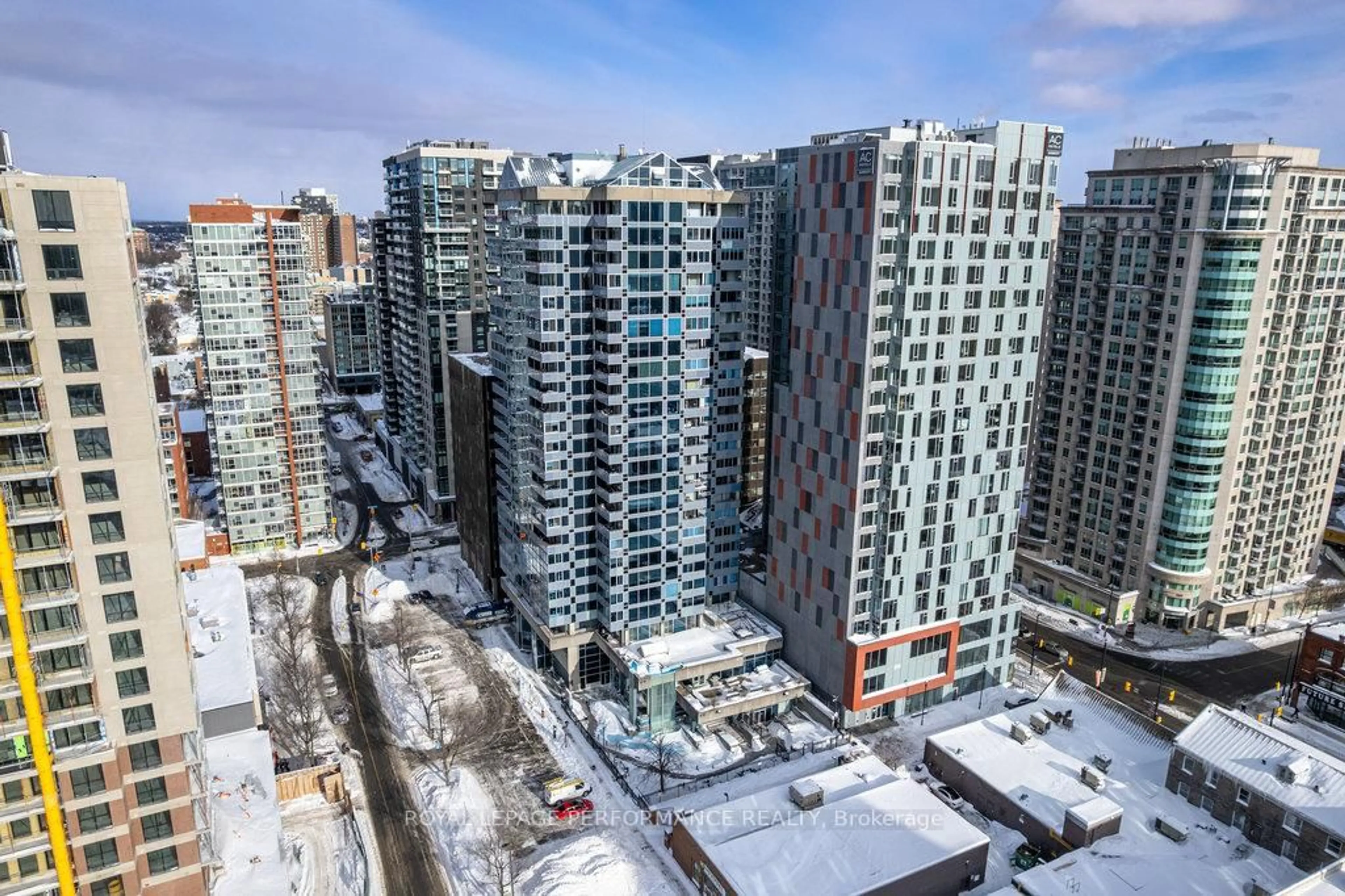 A pic from outside/outdoor area/front of a property/back of a property/a pic from drone, city buildings view from balcony for 160 George St #1401, Ottawa Ontario K1N 9M2