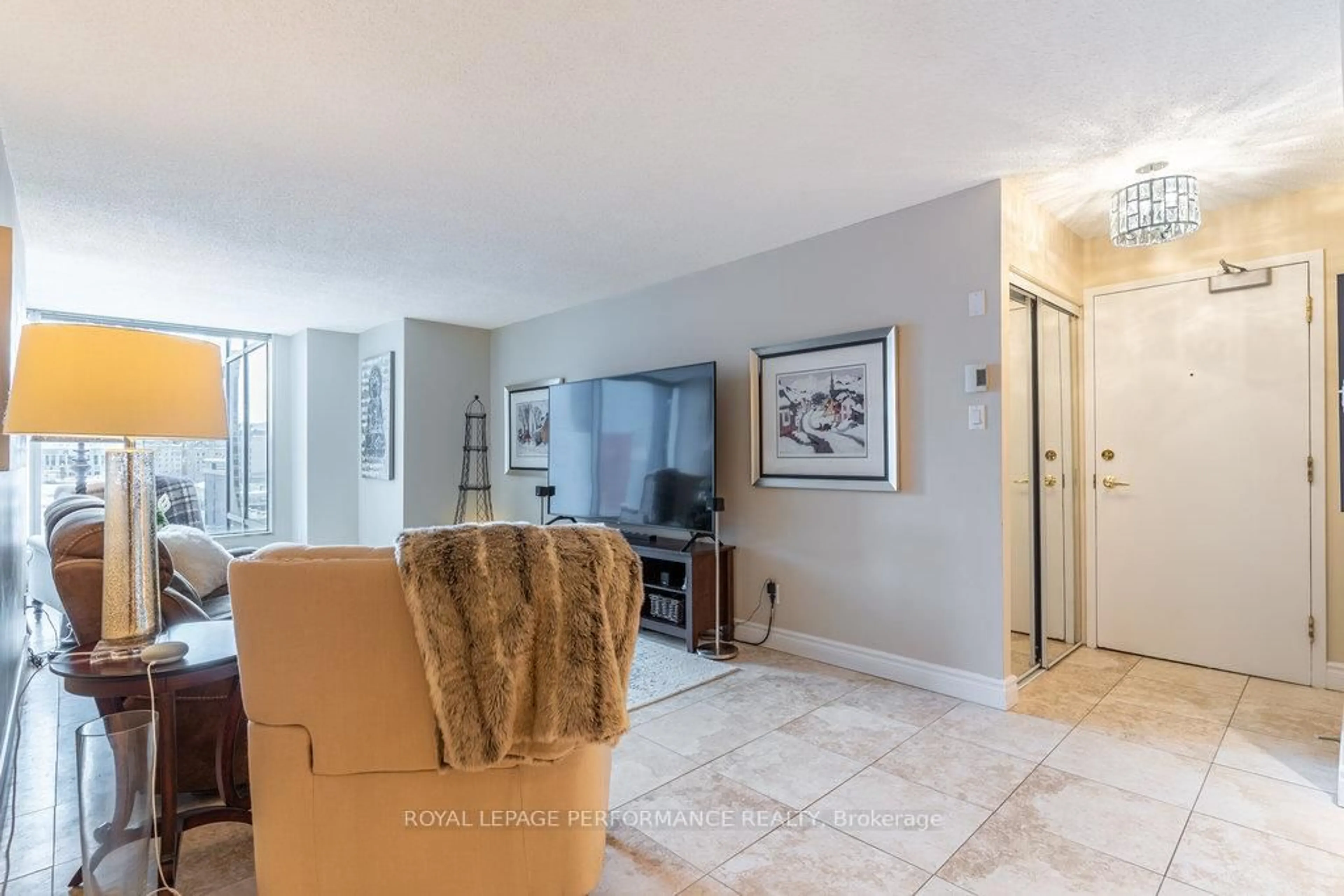 Unknown for 160 George St #1401, Ottawa Ontario K1N 9M2