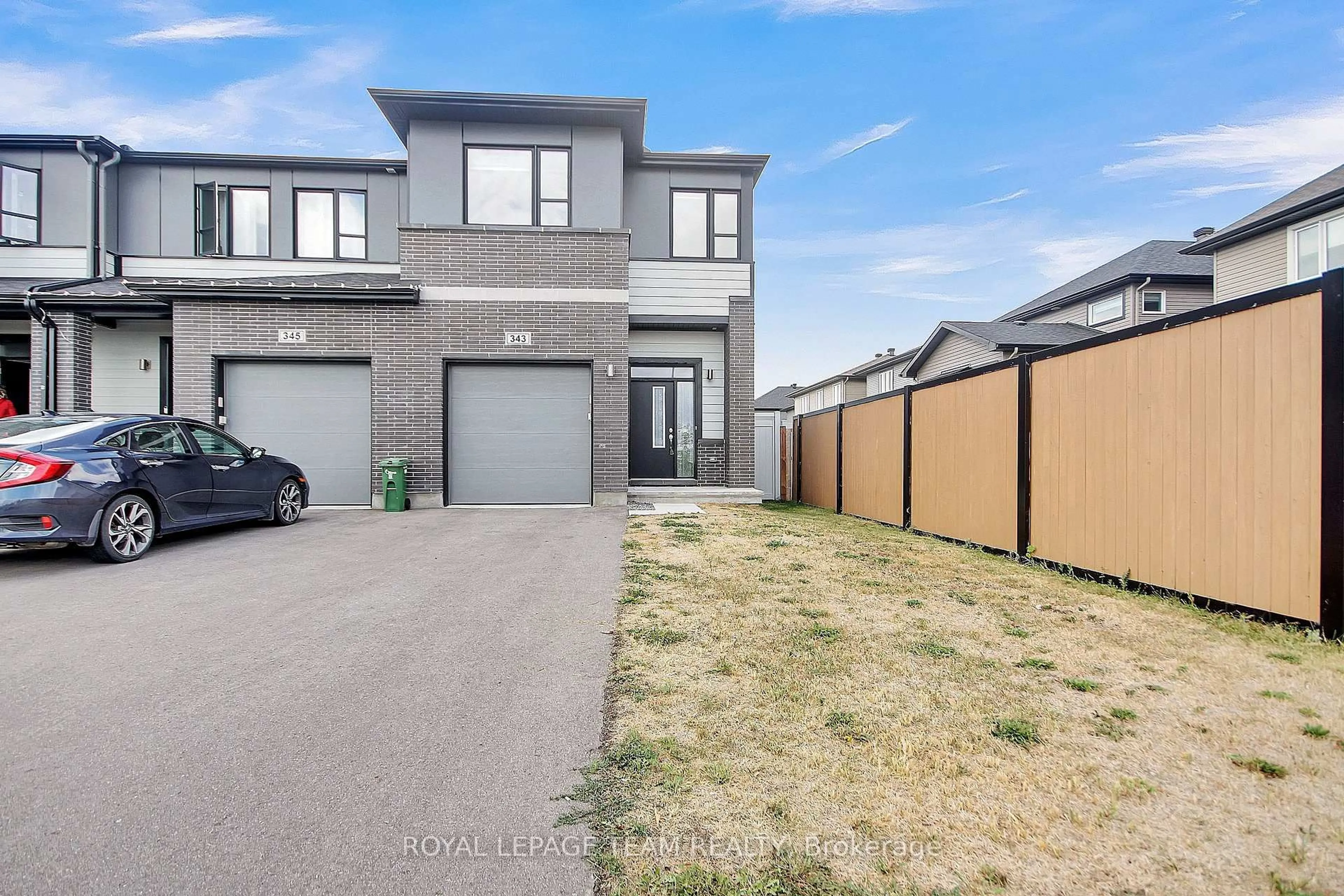 A pic from outside/outdoor area/front of a property/back of a property/a pic from drone, street for 343 Cope Dr, Ottawa Ontario K2V 0P7