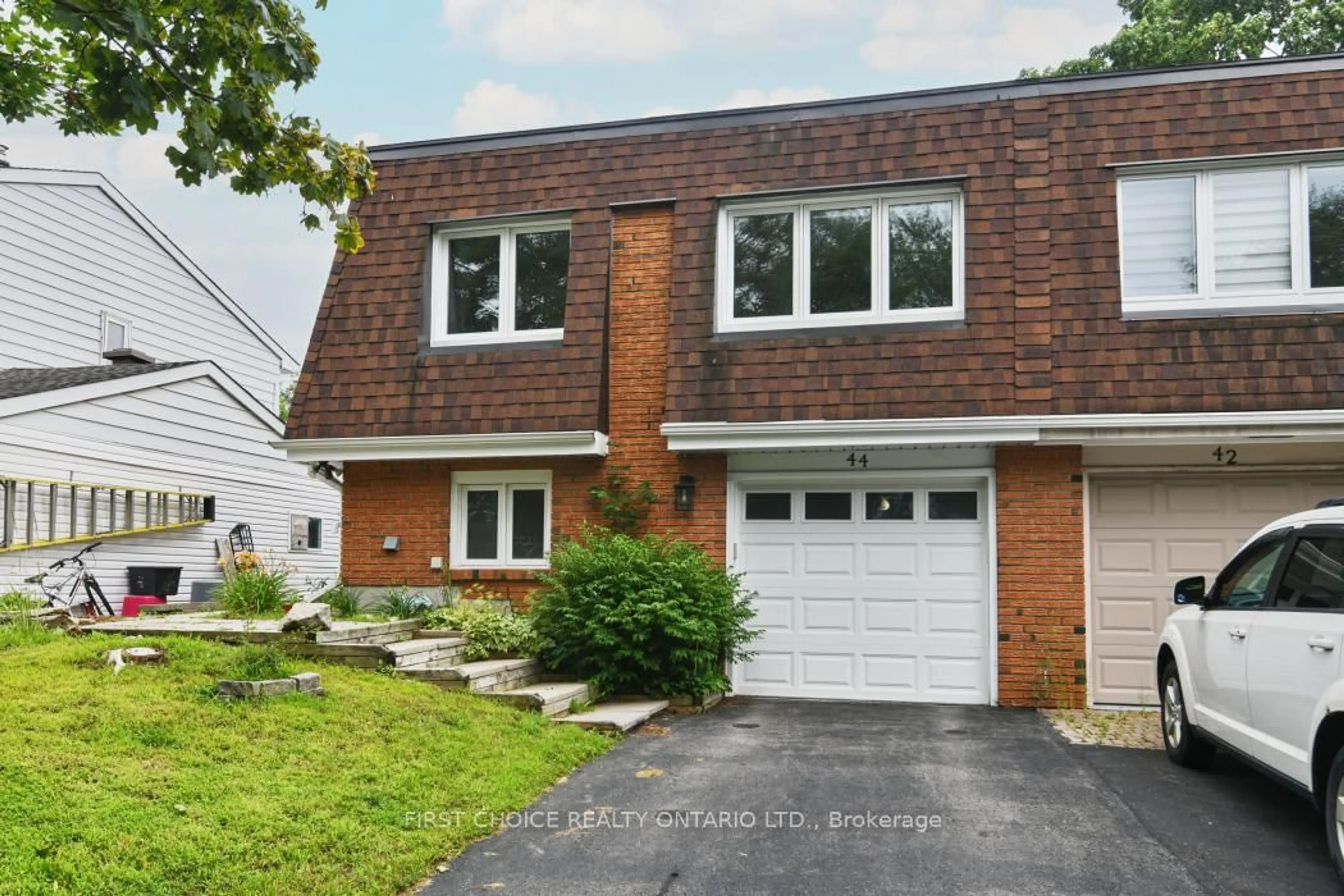 Home with brick exterior material, street for 44 Oberon St, Ottawa Ontario K2H 7X8