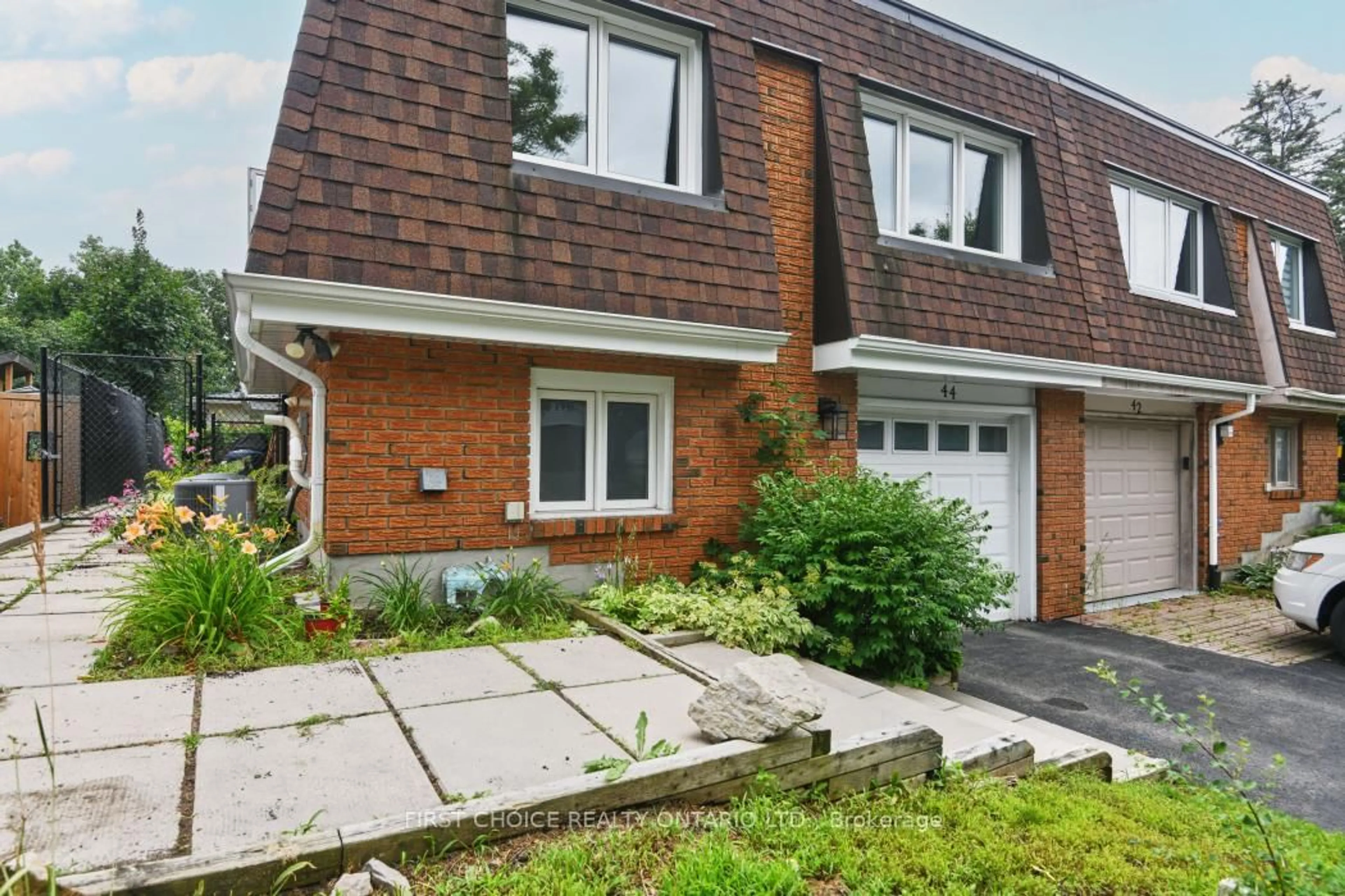 Home with brick exterior material, street for 44 Oberon St, Ottawa Ontario K2H 7X8