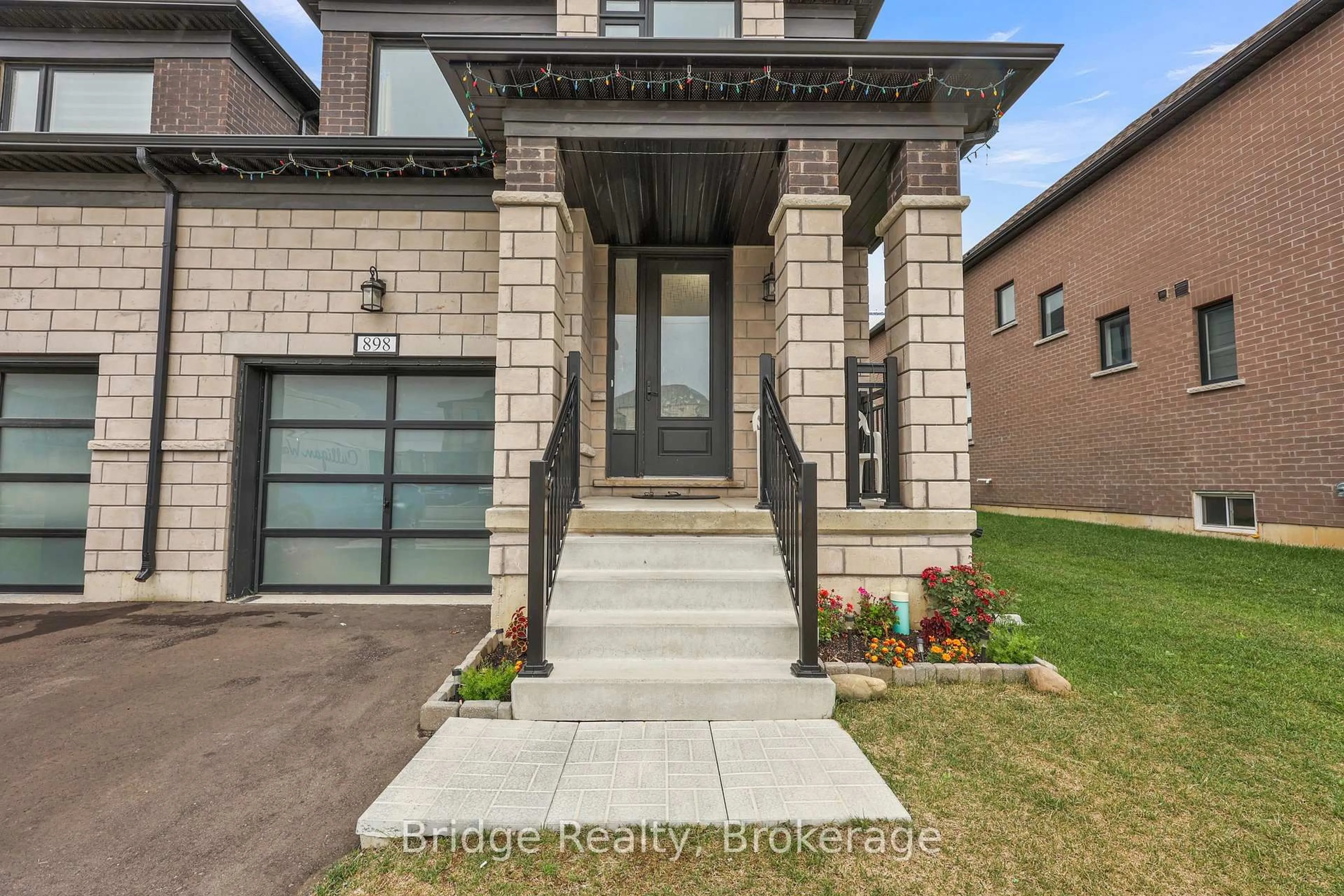 Unknown for 898 Sobeski Ave, Woodstock Ontario N4T 0N7