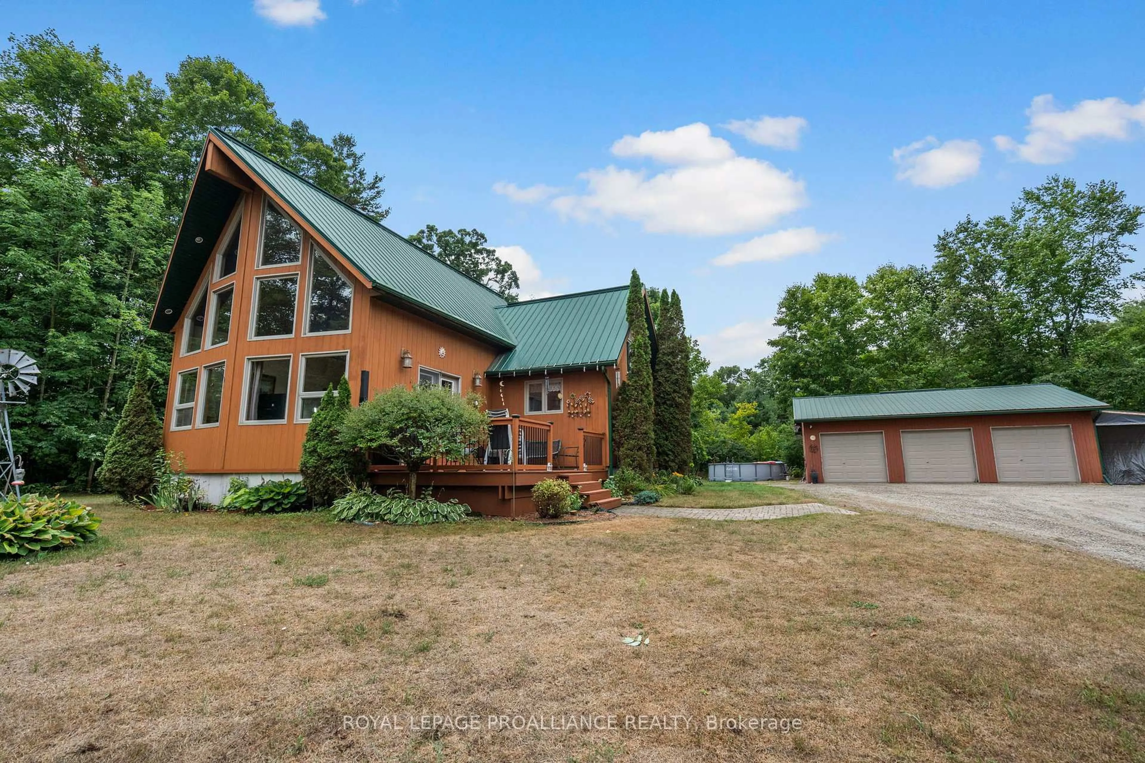 A pic from outside/outdoor area/front of a property/back of a property/a pic from drone, unknown for 784 North Burns Rd, Alnwick/Haldimand Ontario K0K 1C0