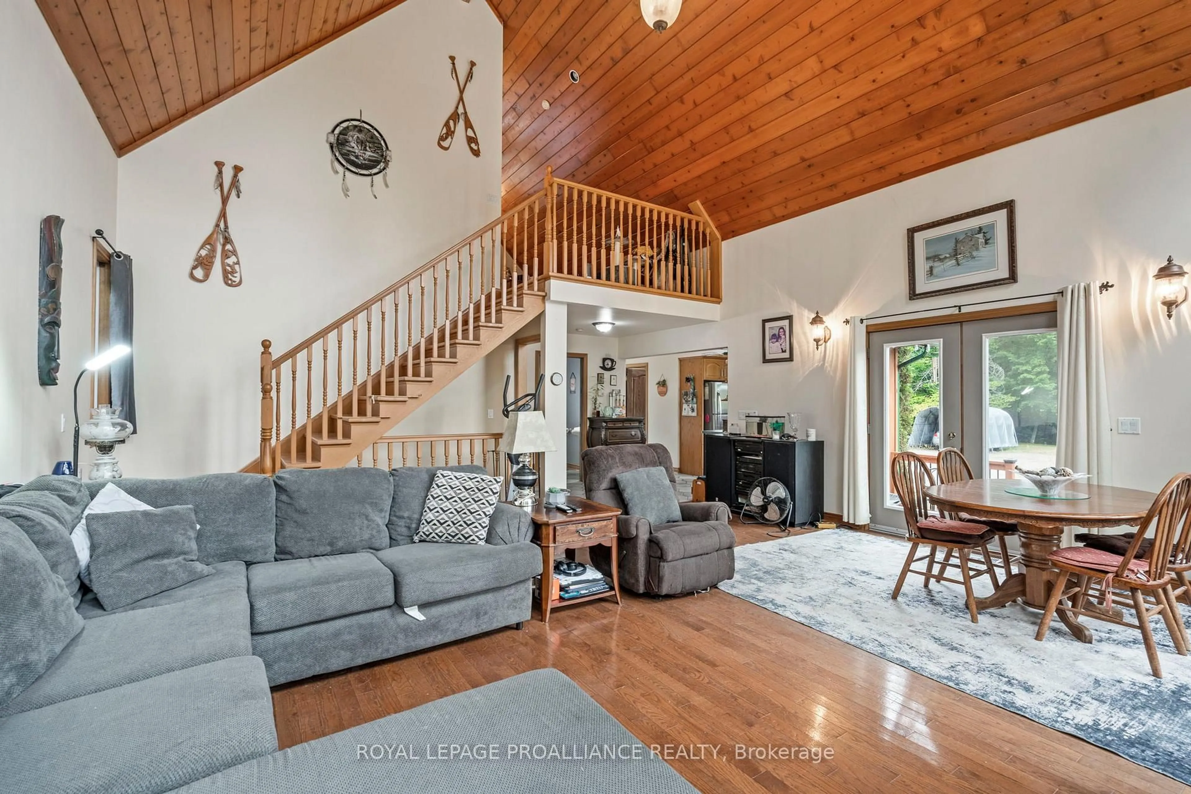 Living room with furniture, unknown for 784 North Burns Rd, Alnwick/Haldimand Ontario K0K 1C0