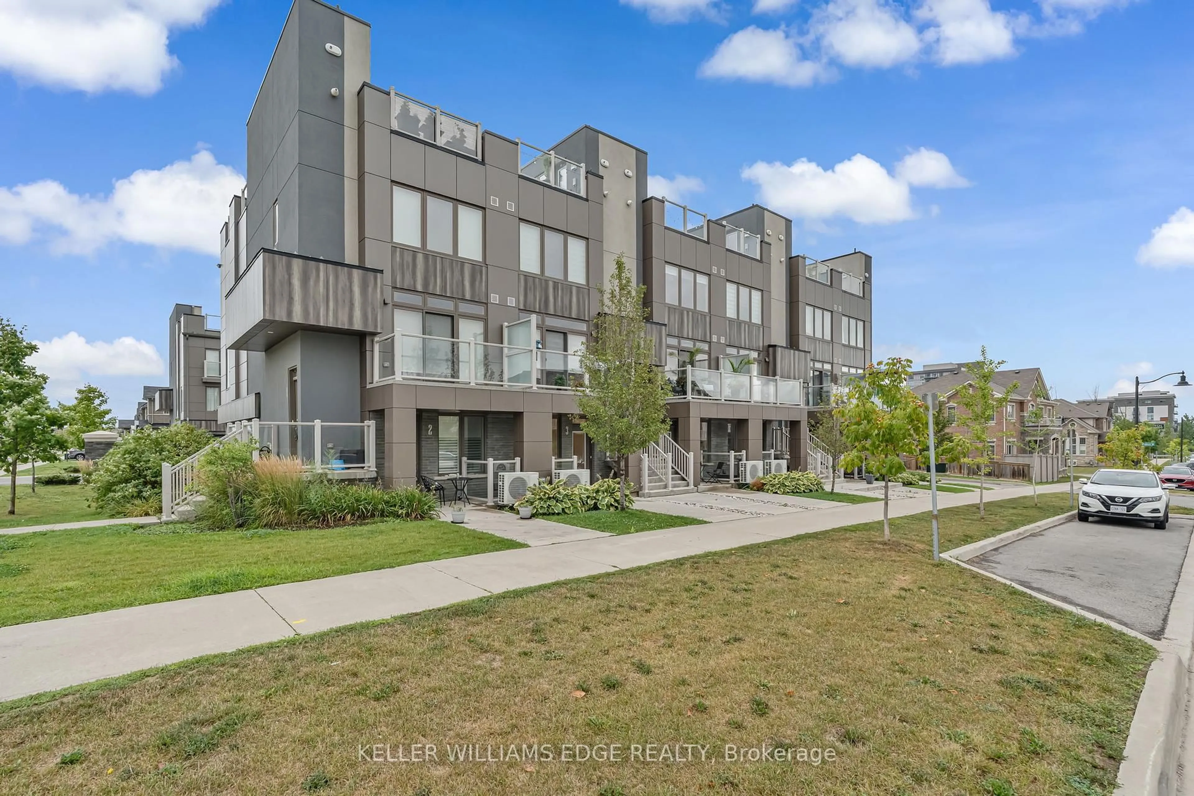 A pic from outside/outdoor area/front of a property/back of a property/a pic from drone, street for 261 Skinner Rd #3, Hamilton Ontario L8B 1W6