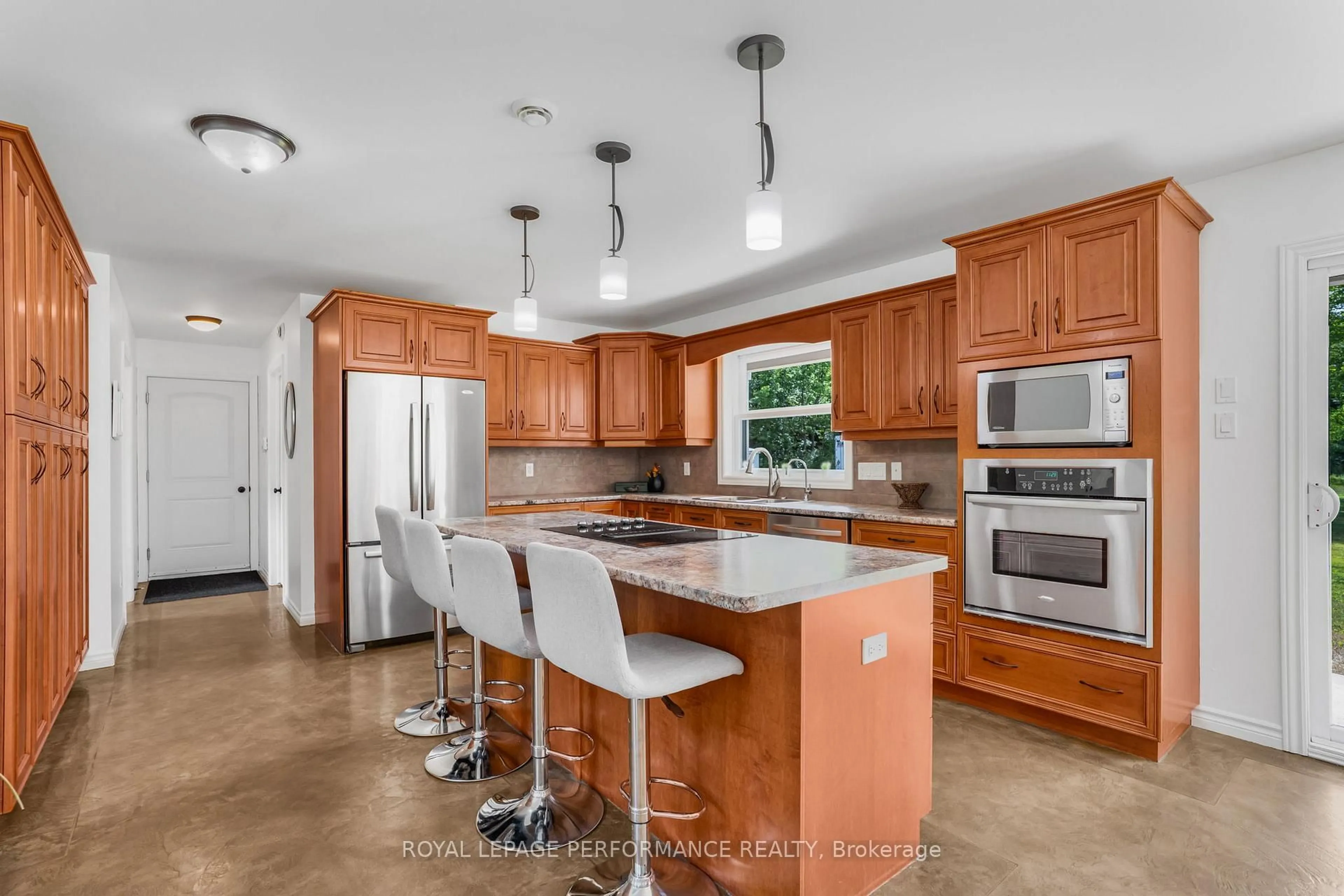 Open concept kitchen, ceramic/tile floor for 215 Route 200 Rte, The Nation Ontario K0A 1M0