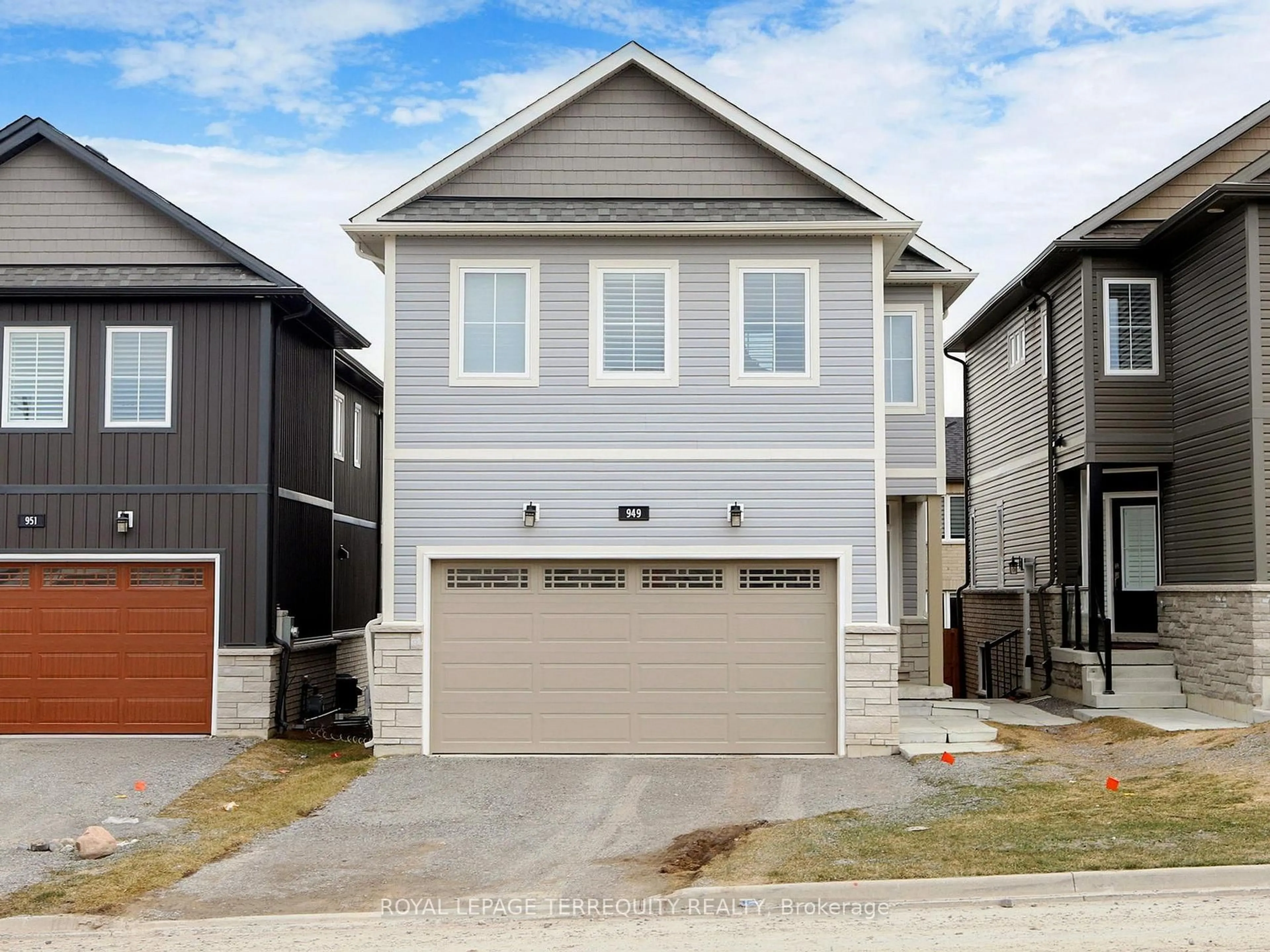 Home with vinyl exterior material, street for 949 Bamford Terr, Peterborough Ontario K9J 6X4