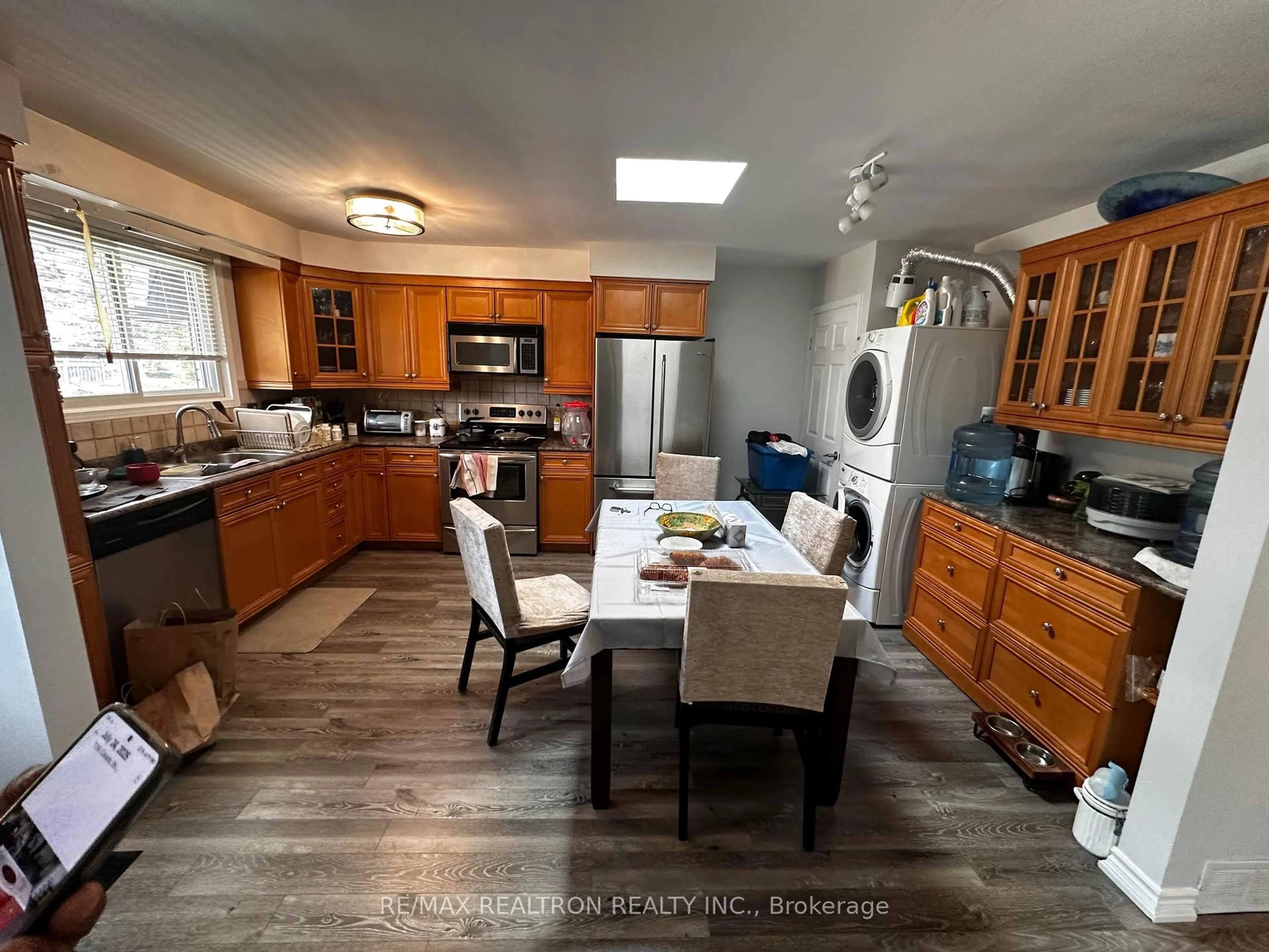 Open concept kitchen, unknown for 65 Mcilwraith Cres, Guelph Ontario N1E 6J4