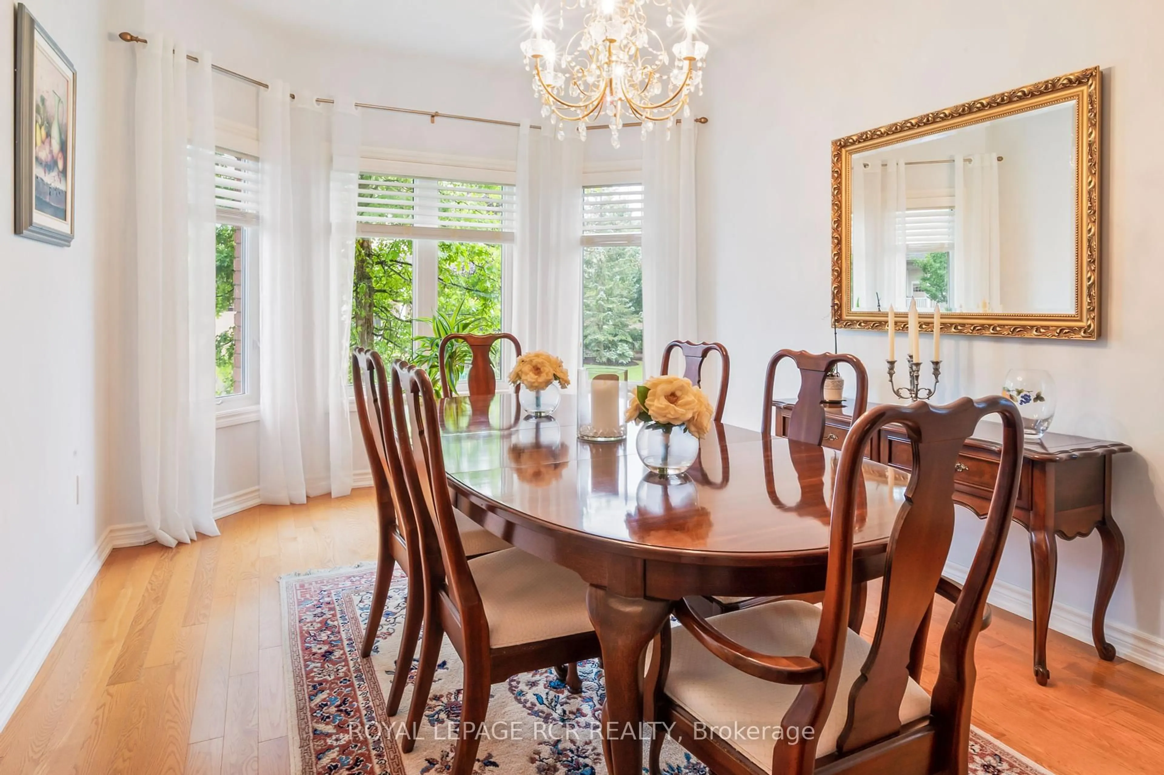 Dining room, wood/laminate floor for 200 Kingfisher Dr #157, Mono Ontario L9W 0B3