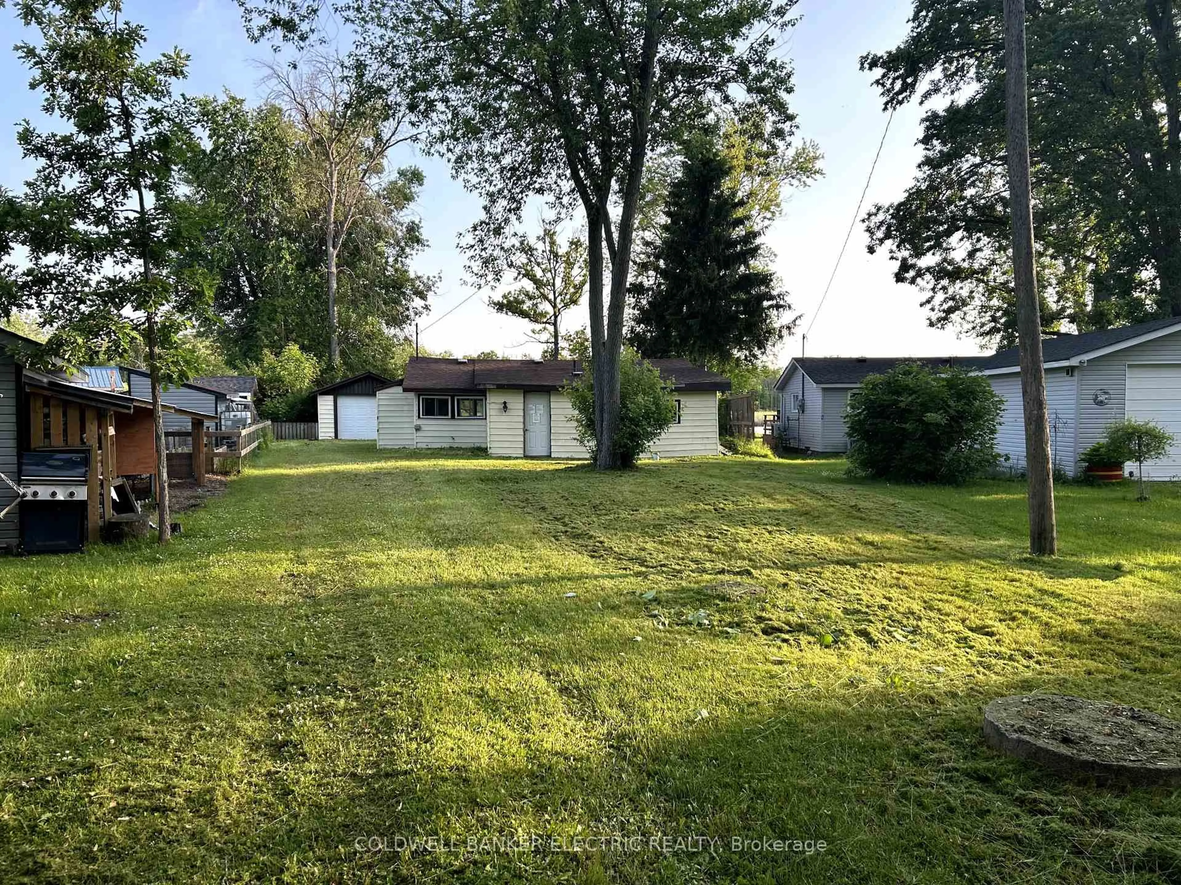 A pic from outside/outdoor area/front of a property/back of a property/a pic from drone, unknown for 251 River Rd, Trent Hills Ontario K0L 1L0