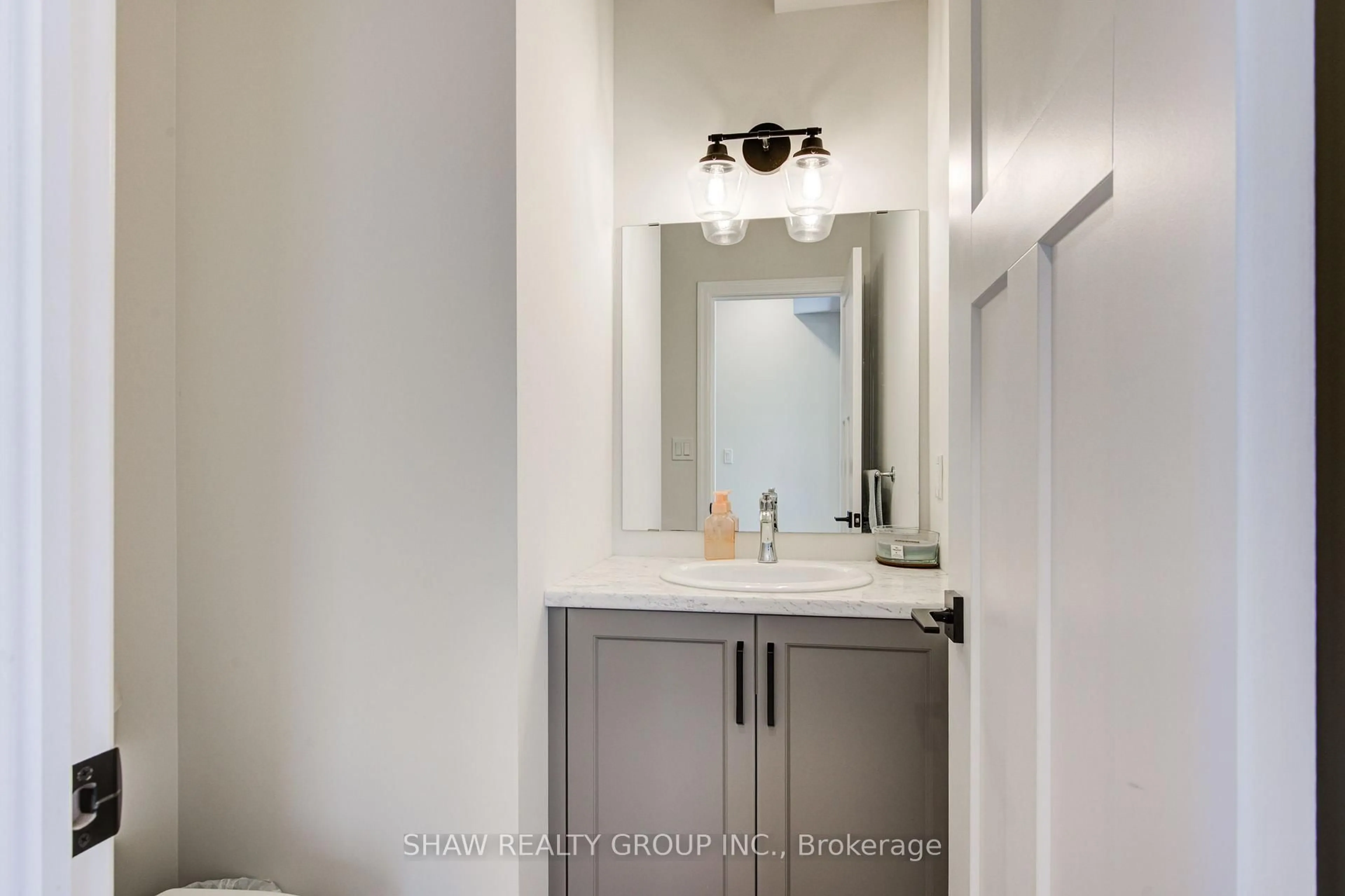 Unknown for 111 Livingston Dr, Tillsonburg Ontario N4G 0J3