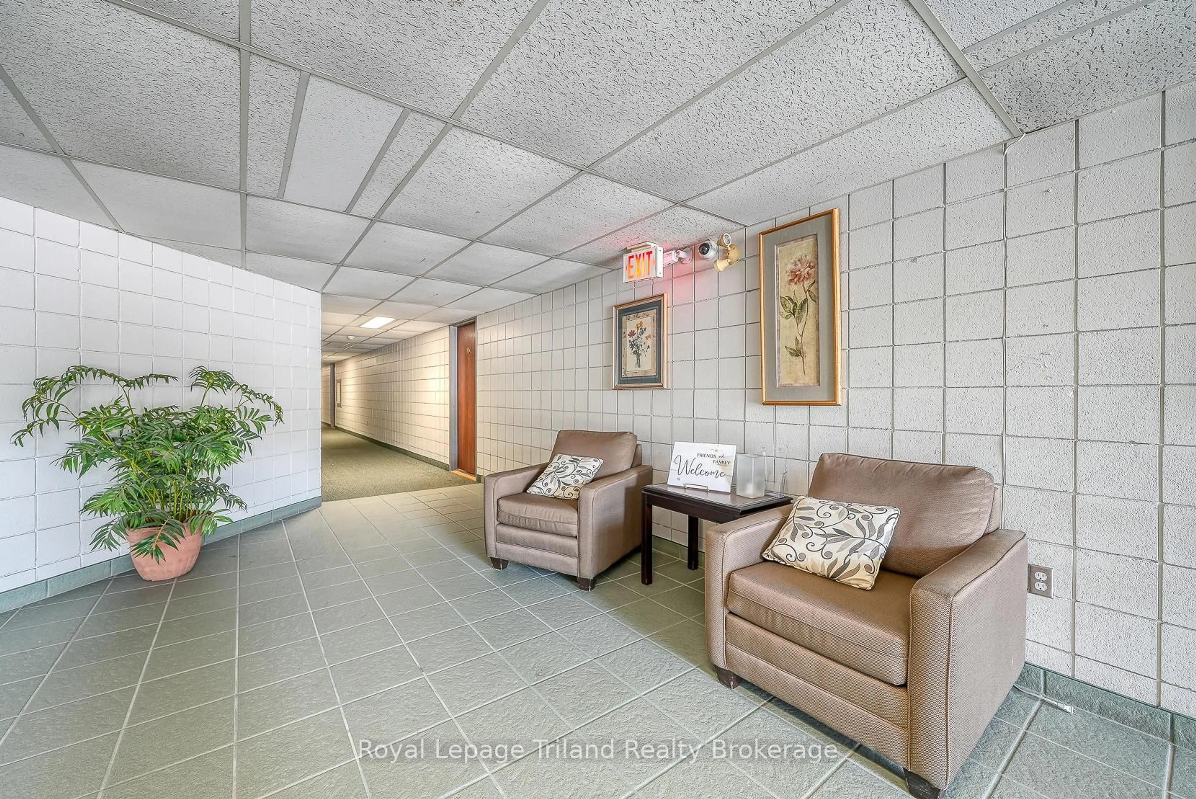 Lobby for 163 Ferguson Dr #304, Woodstock Ontario N4V 1B1