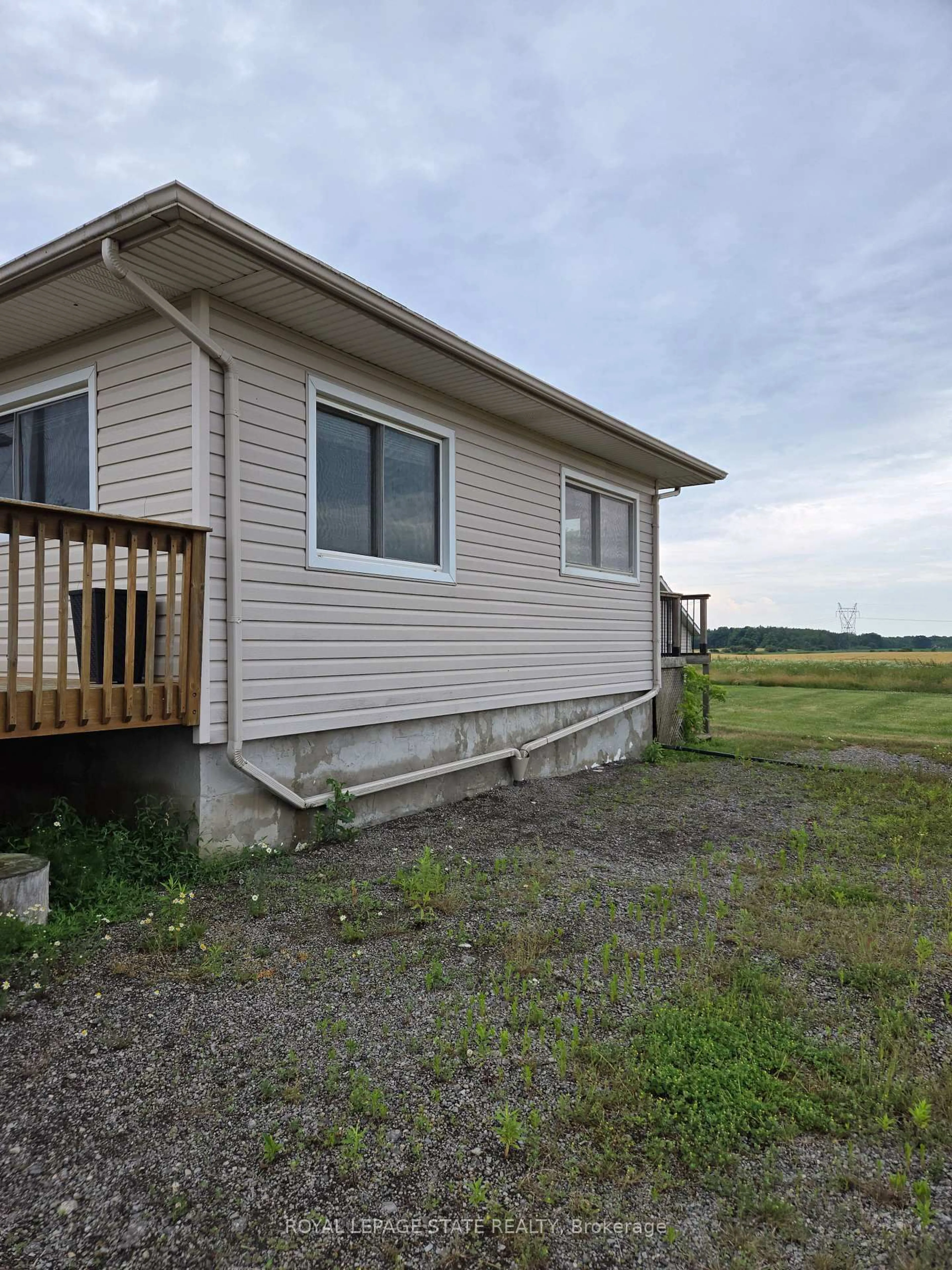 Unknown for 9382 Silver St, West Lincoln Ontario L0R 1E0