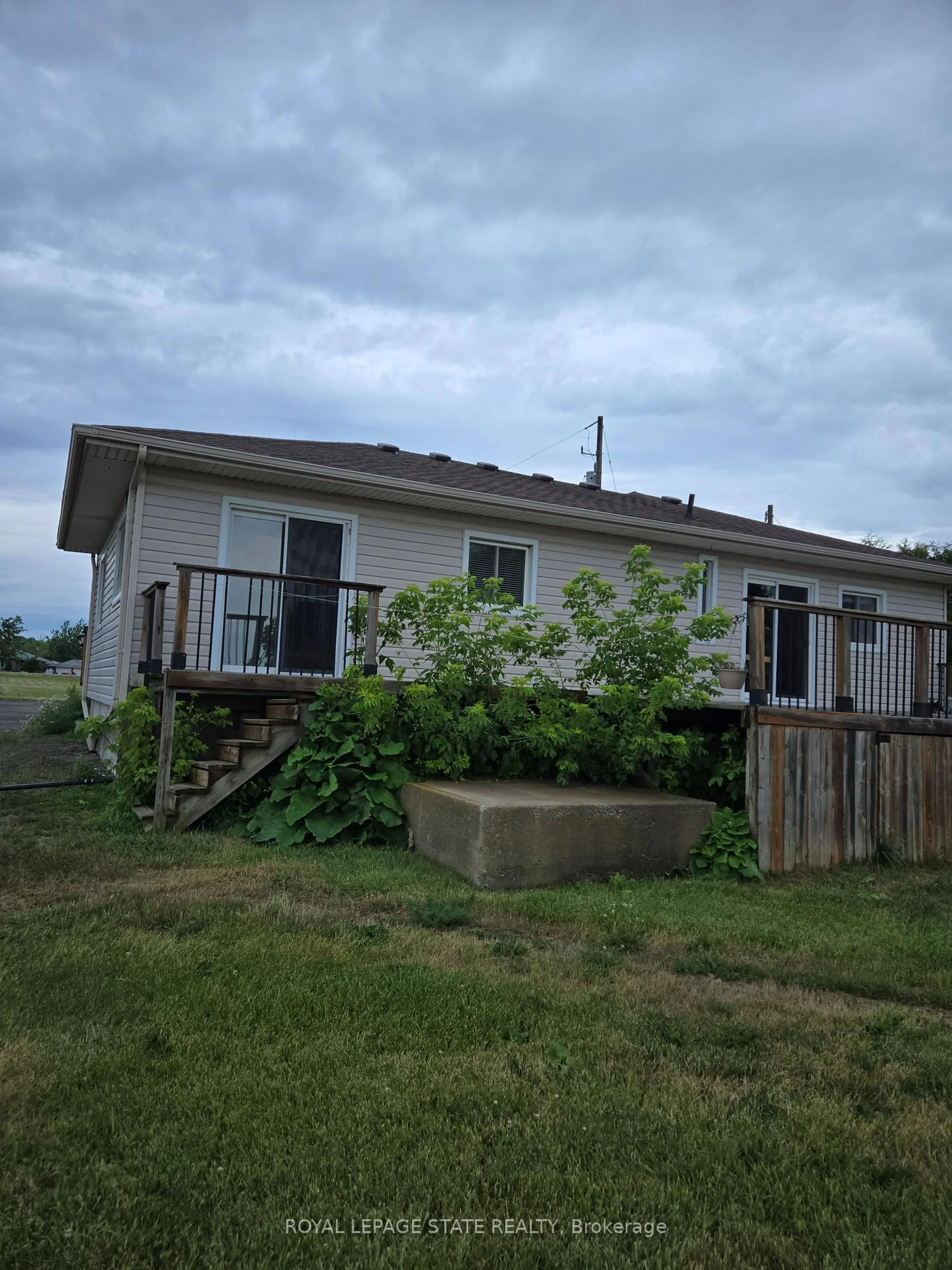 Unknown for 9382 Silver St, West Lincoln Ontario L0R 1E0